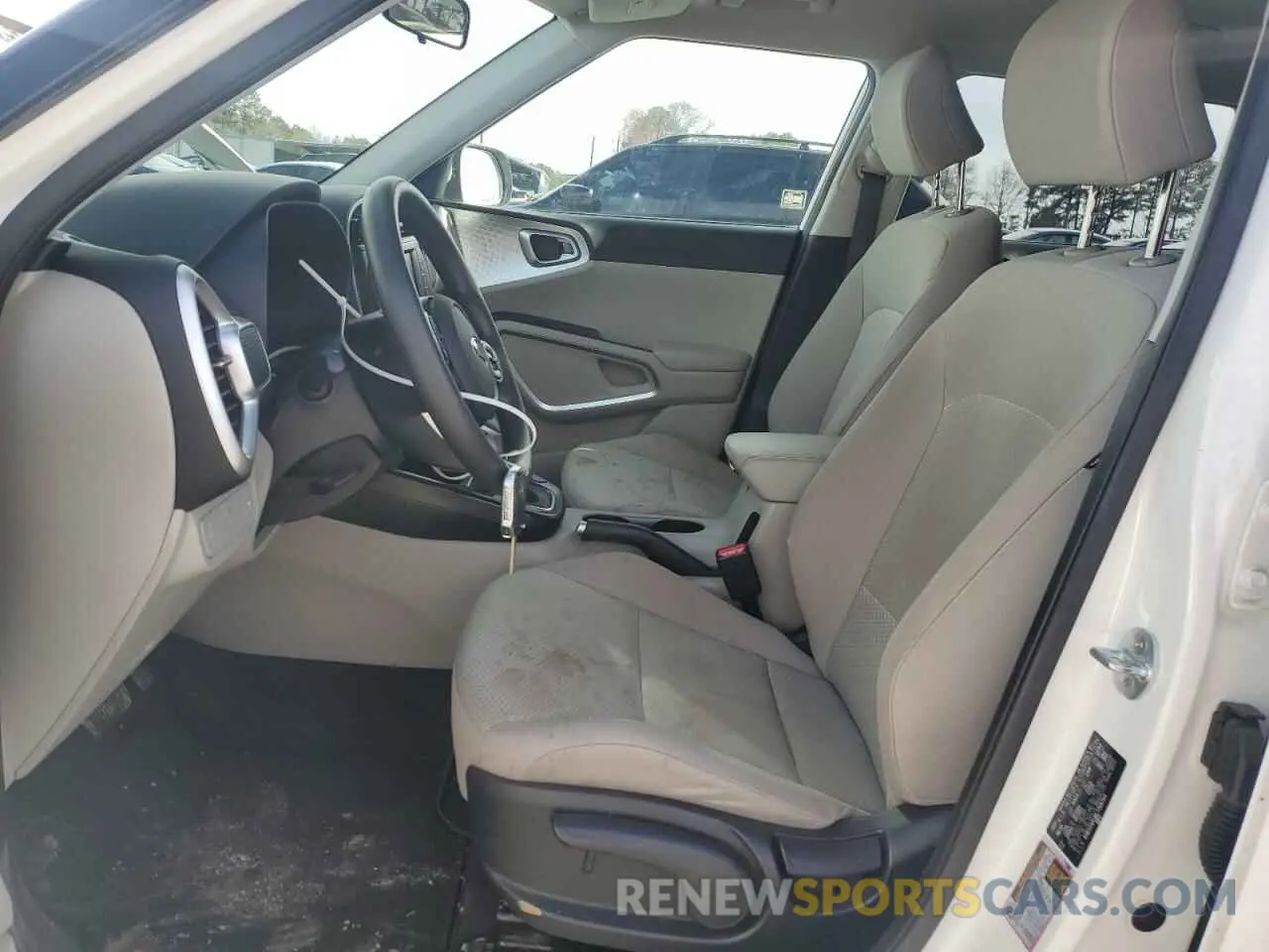 7 fotografías del automóvil dañado KNDJ23AU6L7705754 KIA SOUL 2020