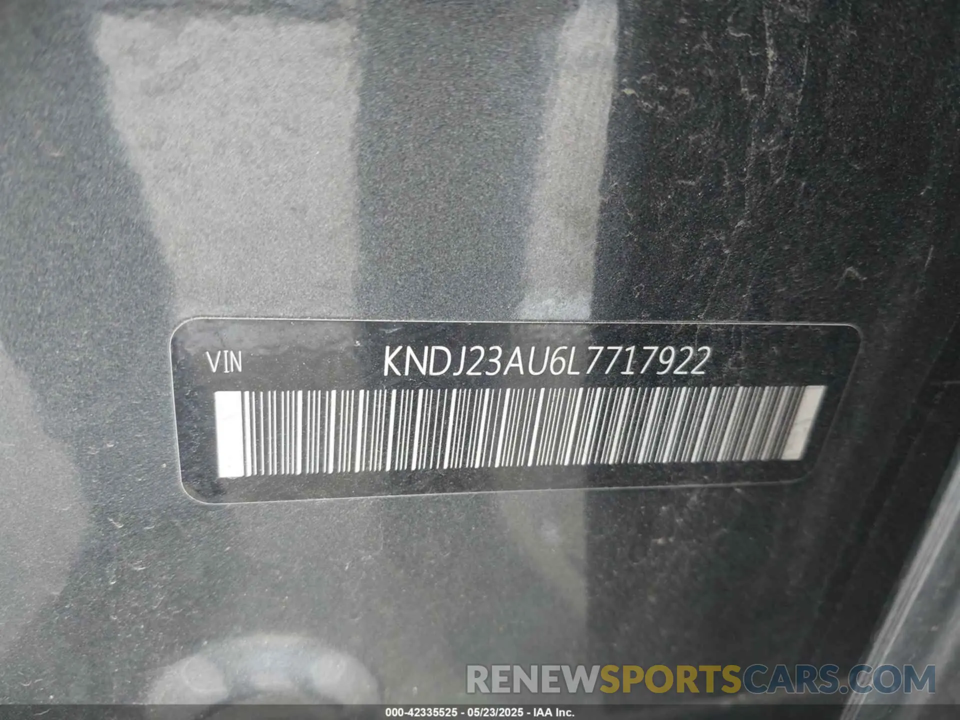 9 fotografías del automóvil dañado KNDJ23AU6L7717922 KIA SOUL 2020