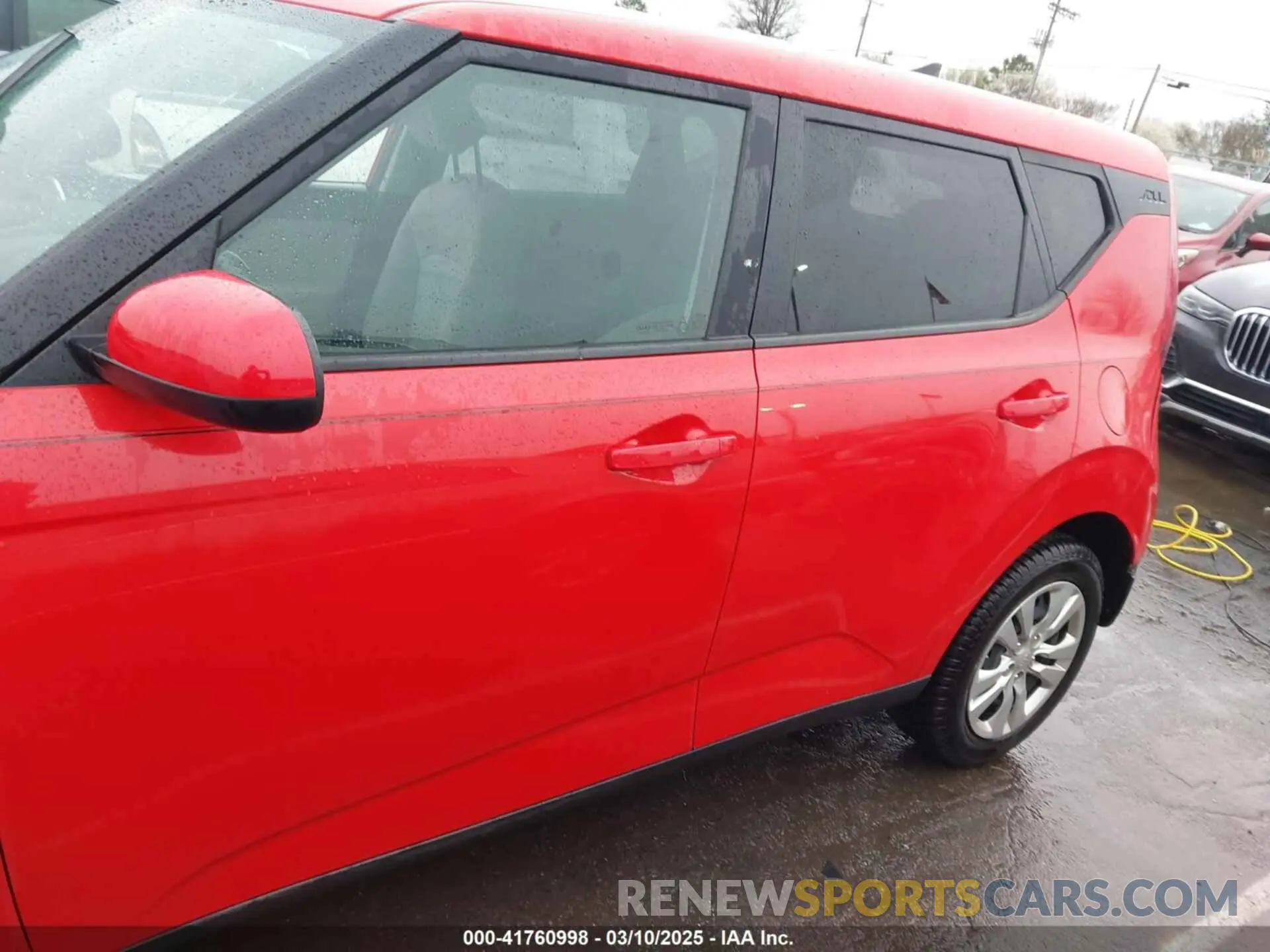 14 fotografías del automóvil dañado KNDJ23AU7L7016175 KIA SOUL 2020