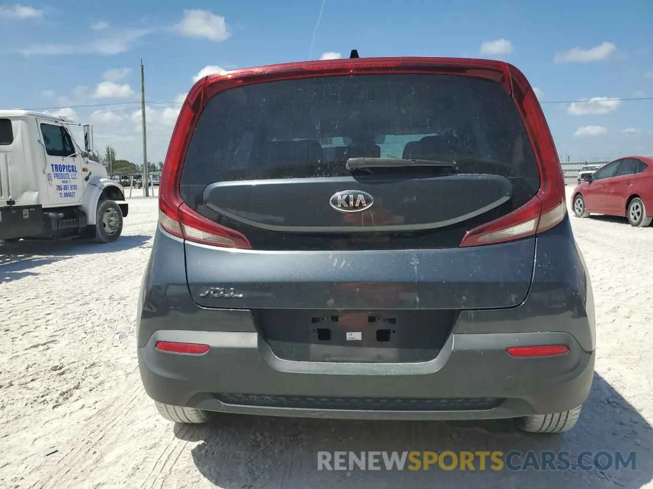 6 fotografías del automóvil dañado KNDJ23AU7L7035938 KIA SOUL 2020