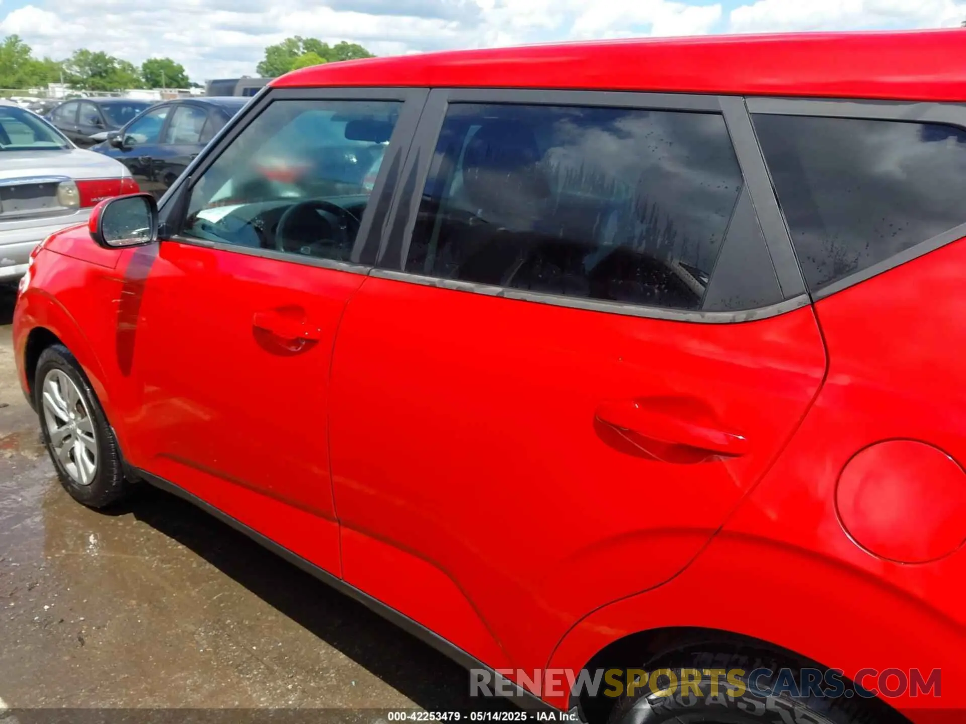 14 fotografías del automóvil dañado KNDJ23AU7L7041206 KIA SOUL 2020