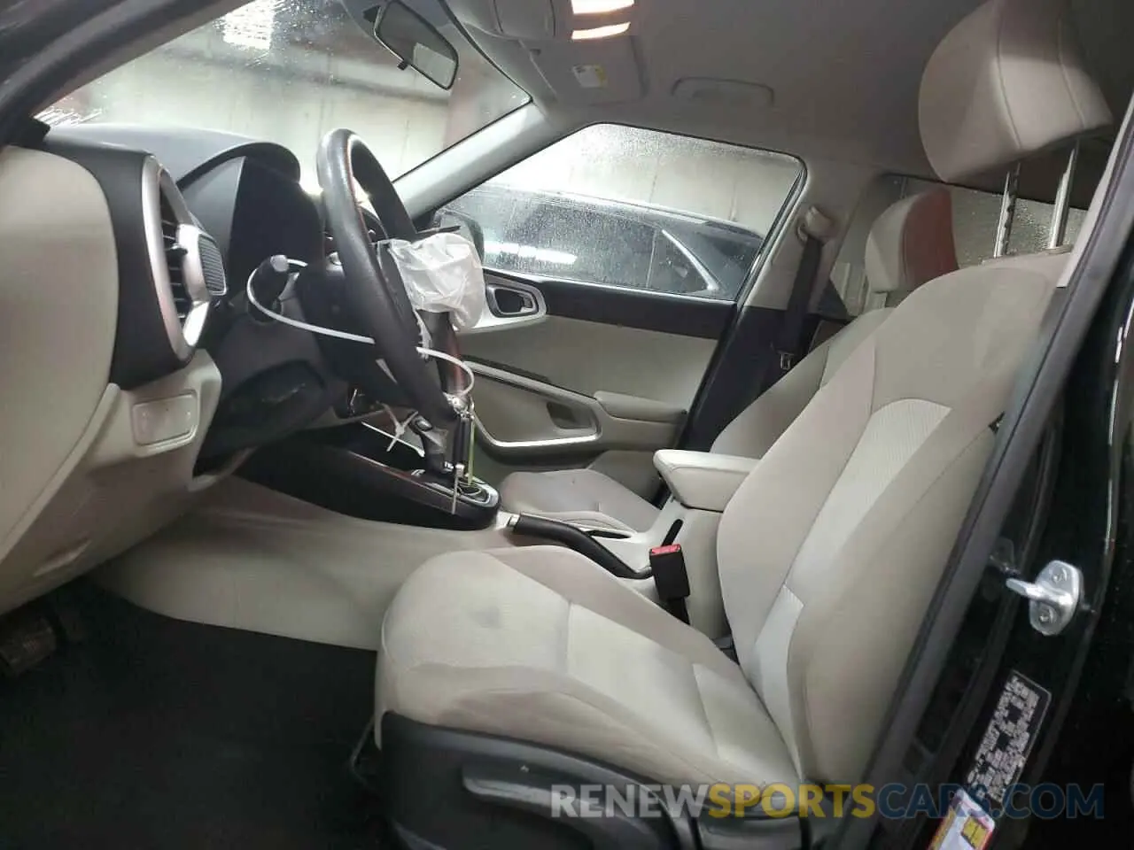 7 fotografías del automóvil dañado KNDJ23AU7L7081219 KIA SOUL 2020