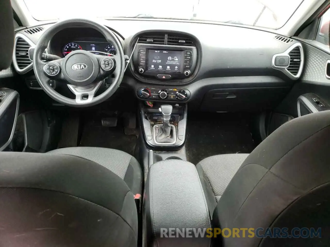 8 fotografías del automóvil dañado KNDJ23AU7L7084041 KIA SOUL 2020