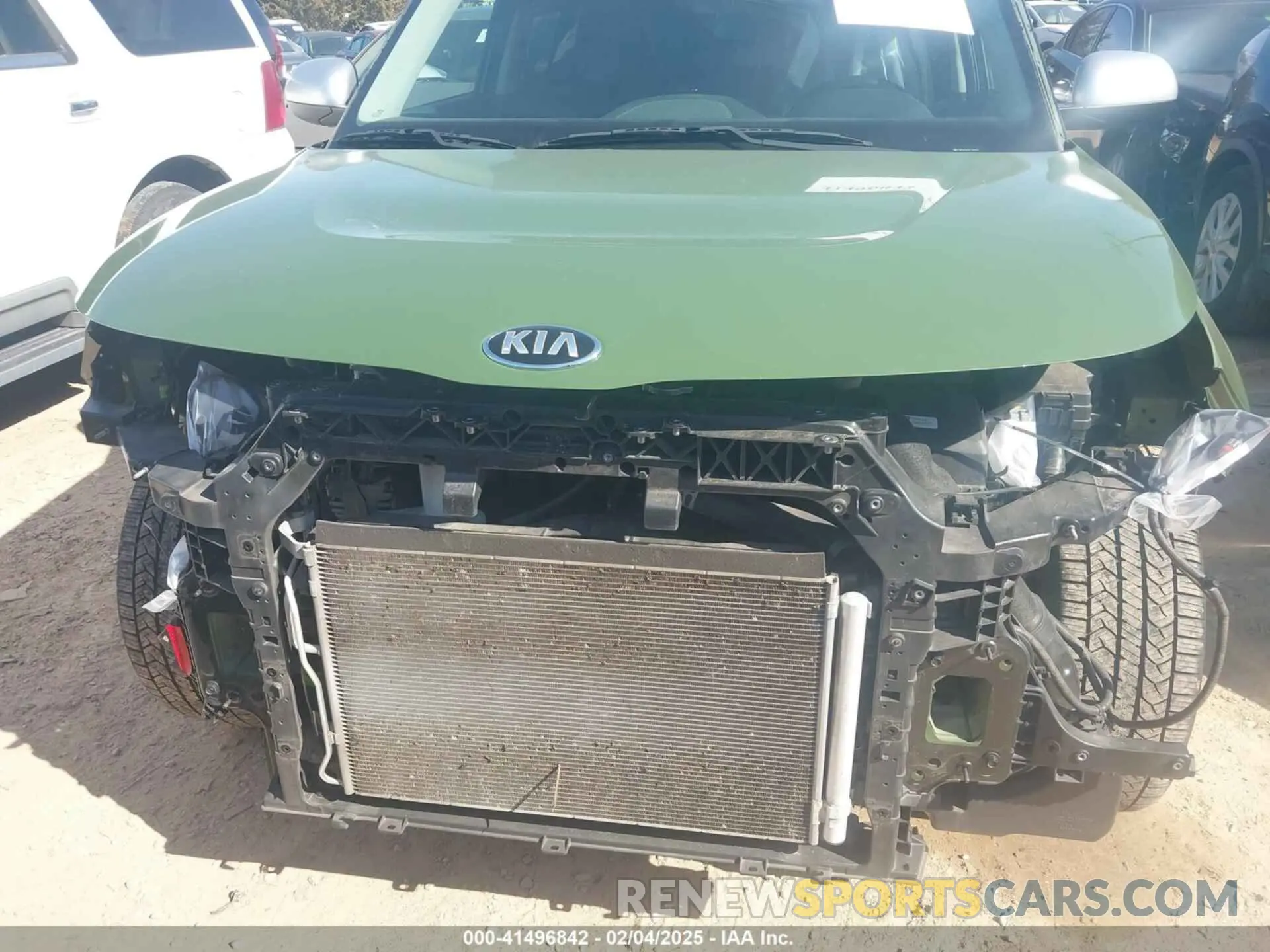 12 fotografías del automóvil dañado KNDJ23AU7L7108564 KIA SOUL 2020