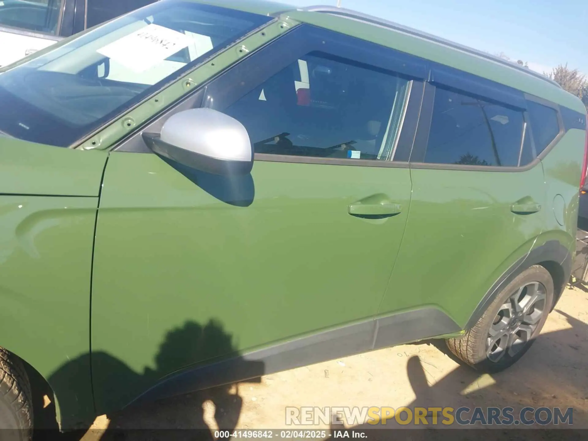 14 fotografías del automóvil dañado KNDJ23AU7L7108564 KIA SOUL 2020