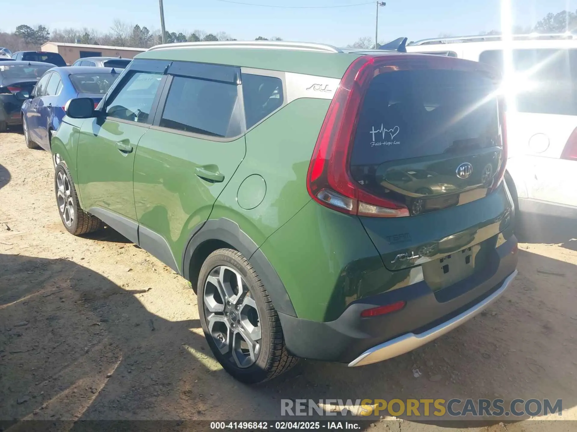 3 fotografías del automóvil dañado KNDJ23AU7L7108564 KIA SOUL 2020