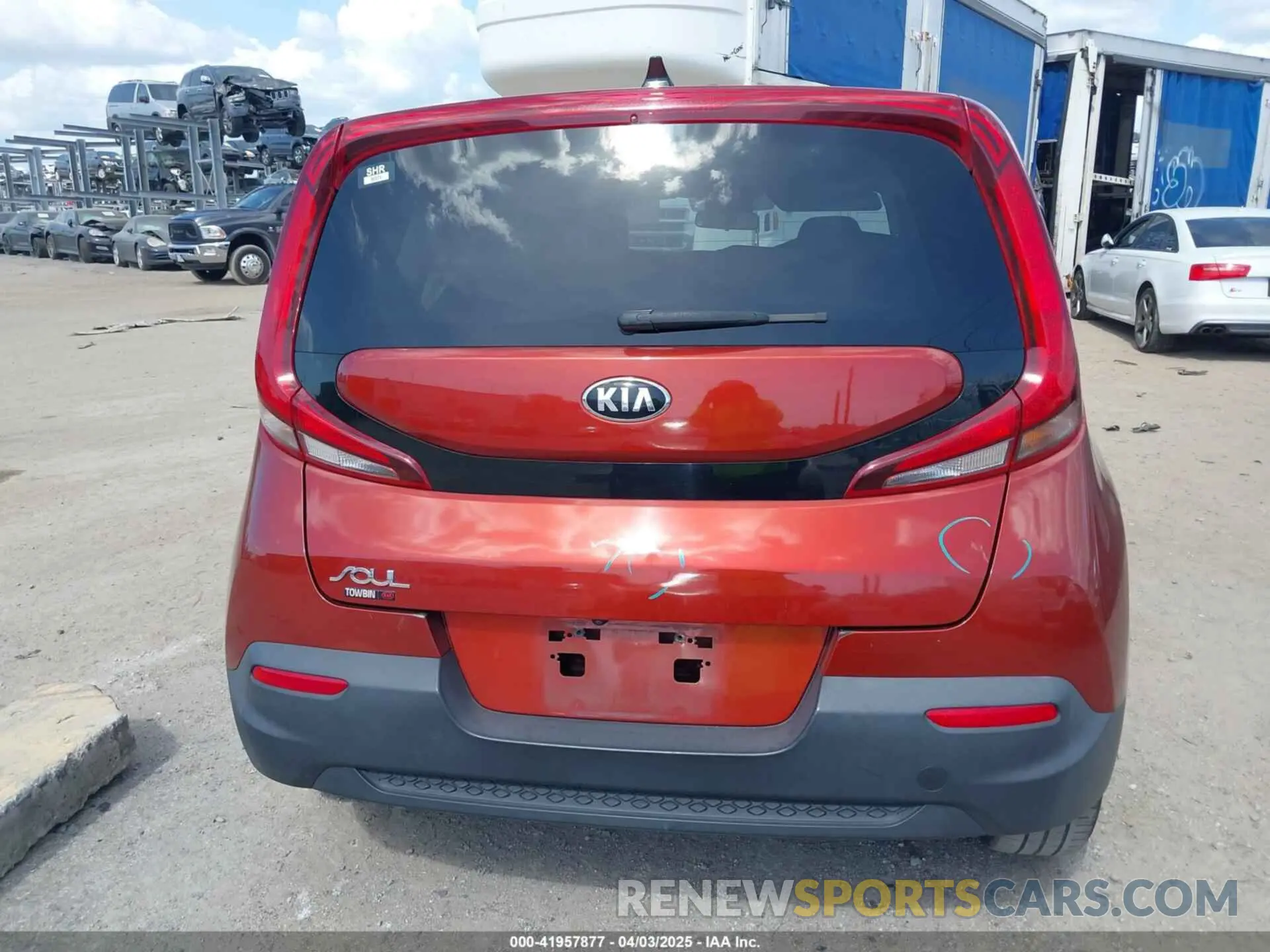 16 fotografías del automóvil dañado KNDJ23AU7L7119368 KIA SOUL 2020