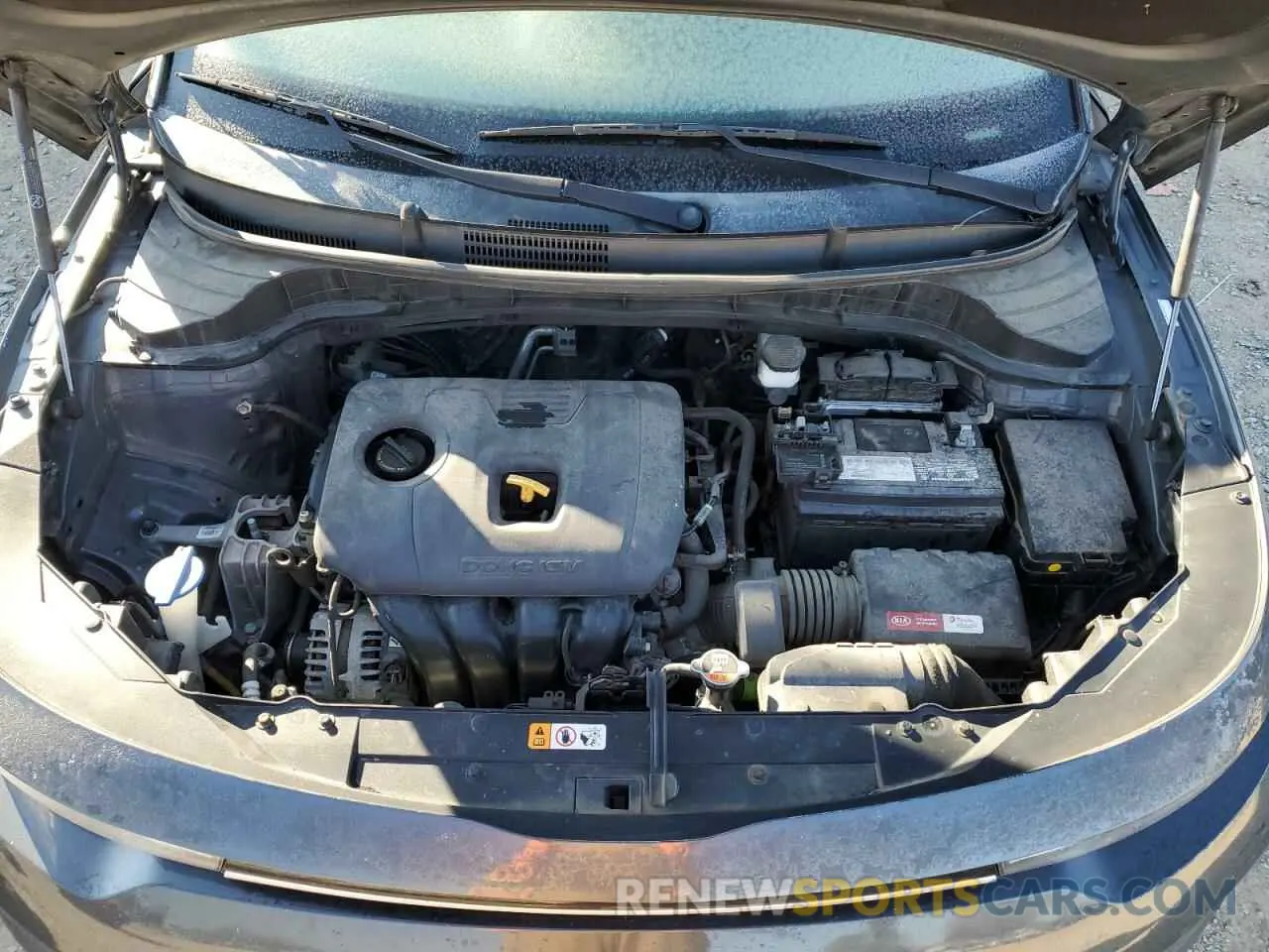 11 fotografías del automóvil dañado KNDJ23AU7L7721249 KIA SOUL 2020
