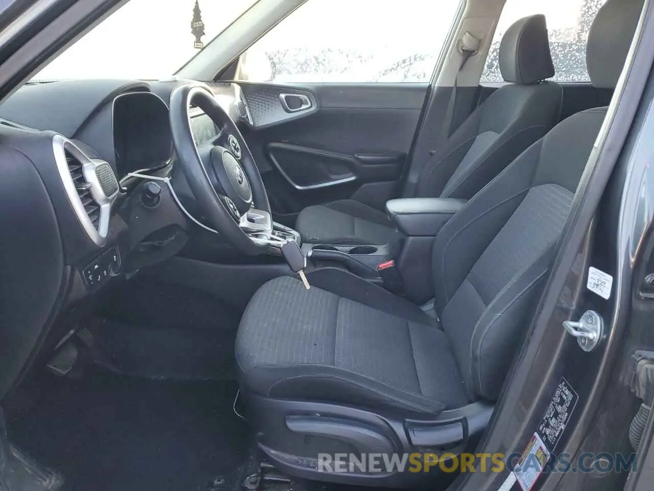 7 fotografías del automóvil dañado KNDJ23AU7L7721249 KIA SOUL 2020