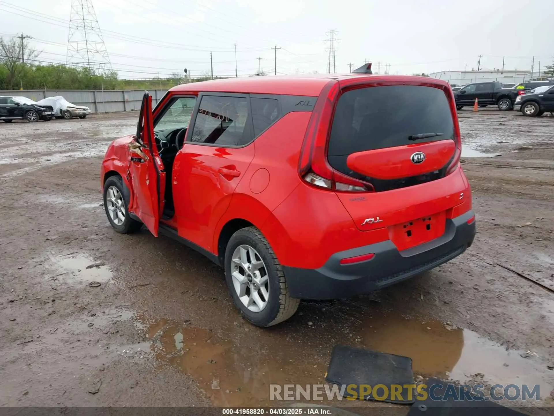 3 fotografías del automóvil dañado KNDJ23AU8L7002091 KIA SOUL 2020