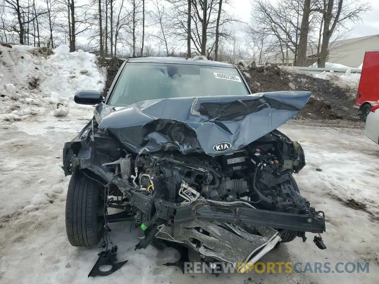 5 fotografías del automóvil dañado KNDJ23AU8L7013687 KIA SOUL 2020