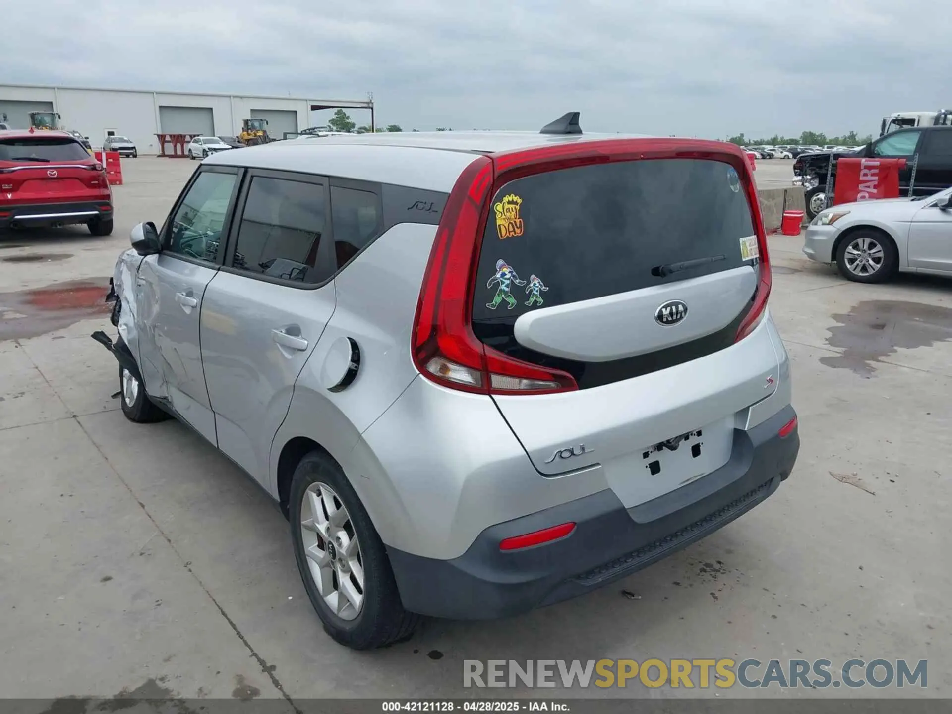 3 fotografías del automóvil dañado KNDJ23AU8L7054546 KIA SOUL 2020