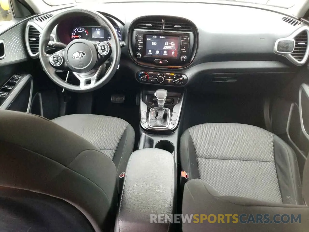 8 fotografías del automóvil dañado KNDJ23AU8L7064588 KIA SOUL 2020