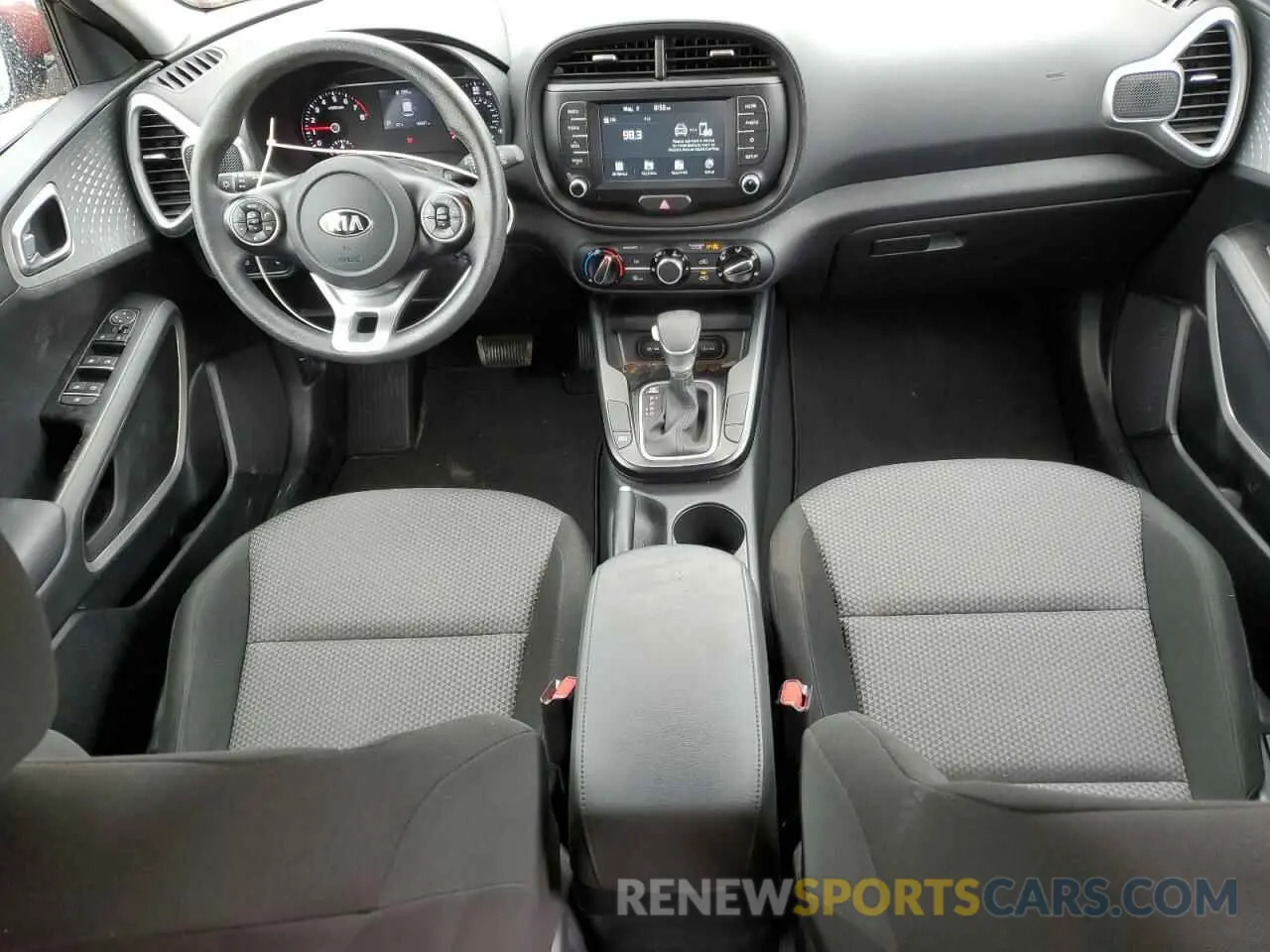 8 fotografías del automóvil dañado KNDJ23AU8L7072321 KIA SOUL 2020