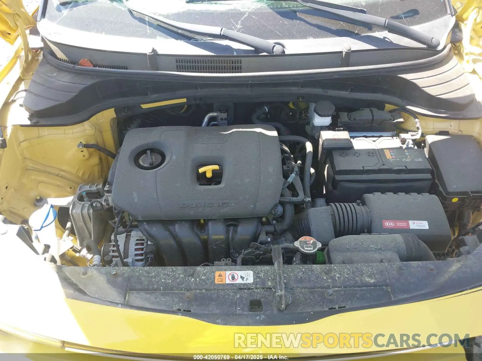 10 fotografías del automóvil dañado KNDJ23AU8L7077244 KIA SOUL 2020