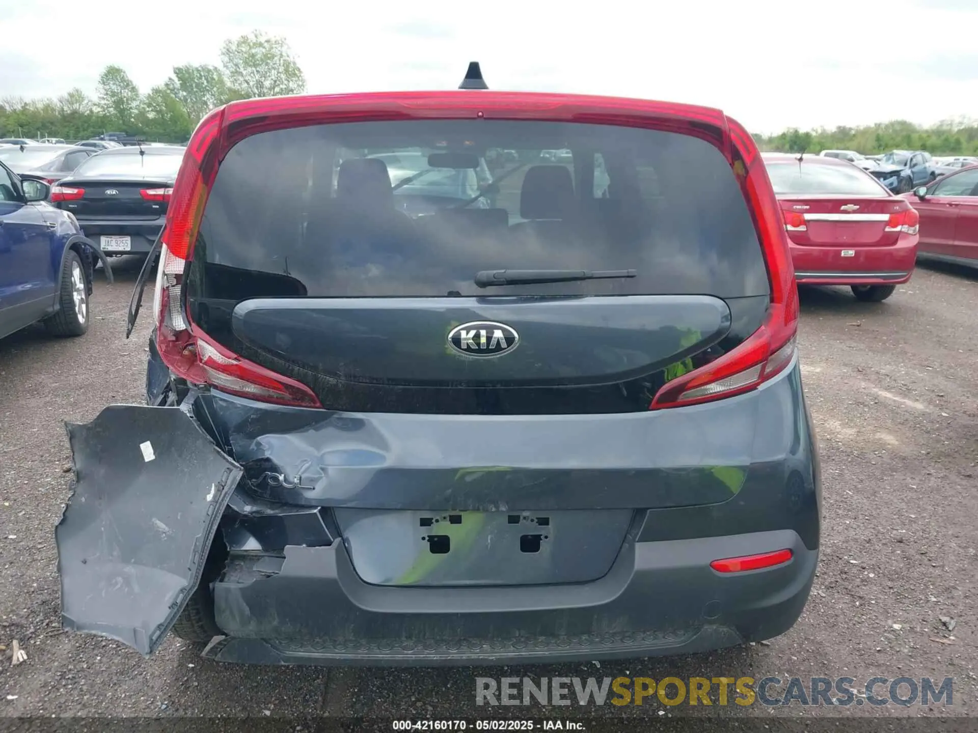 16 fotografías del automóvil dañado KNDJ23AU8L7094125 KIA SOUL 2020