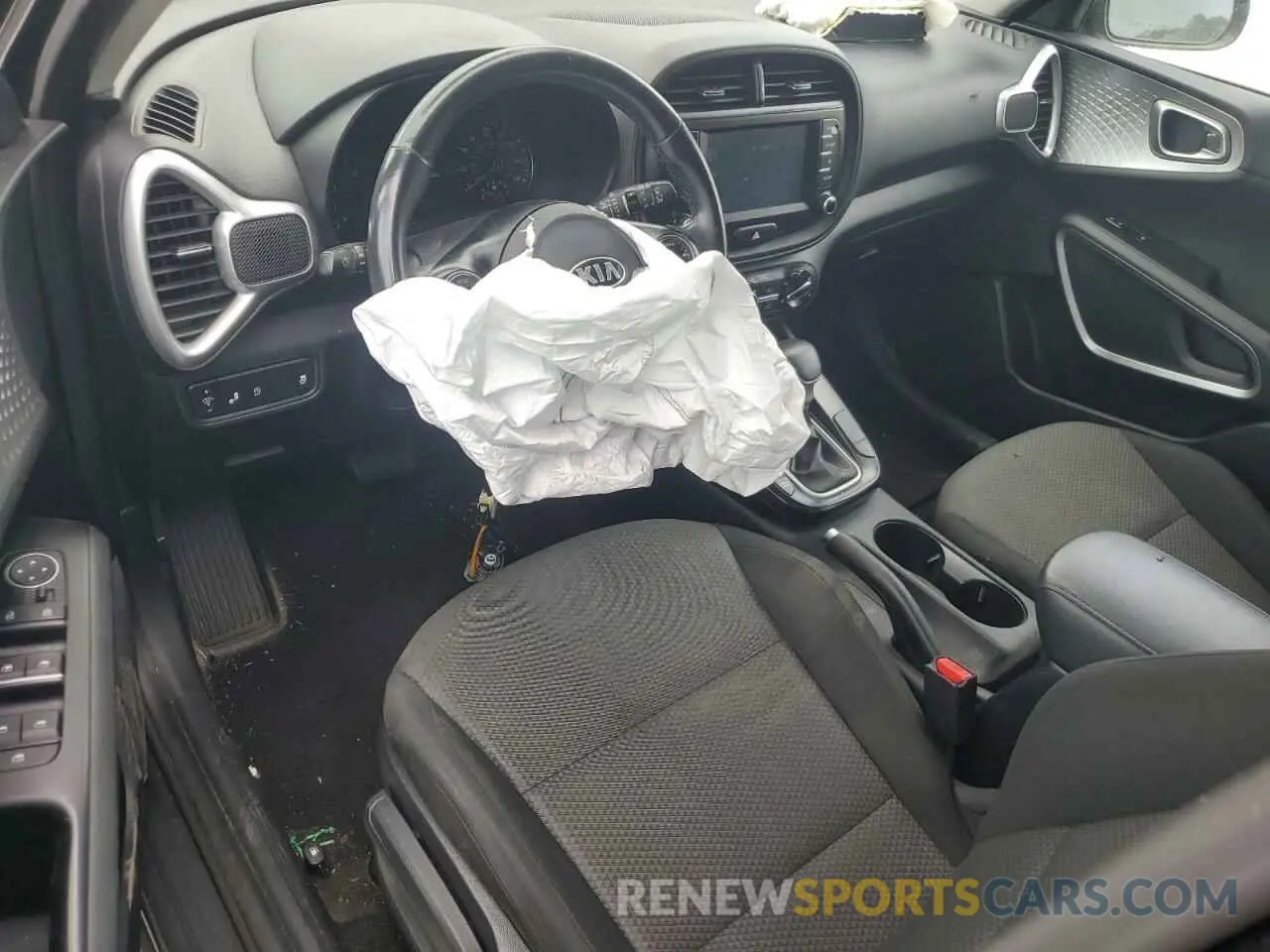 8 fotografías del automóvil dañado KNDJ23AU8L7726086 KIA SOUL 2020
