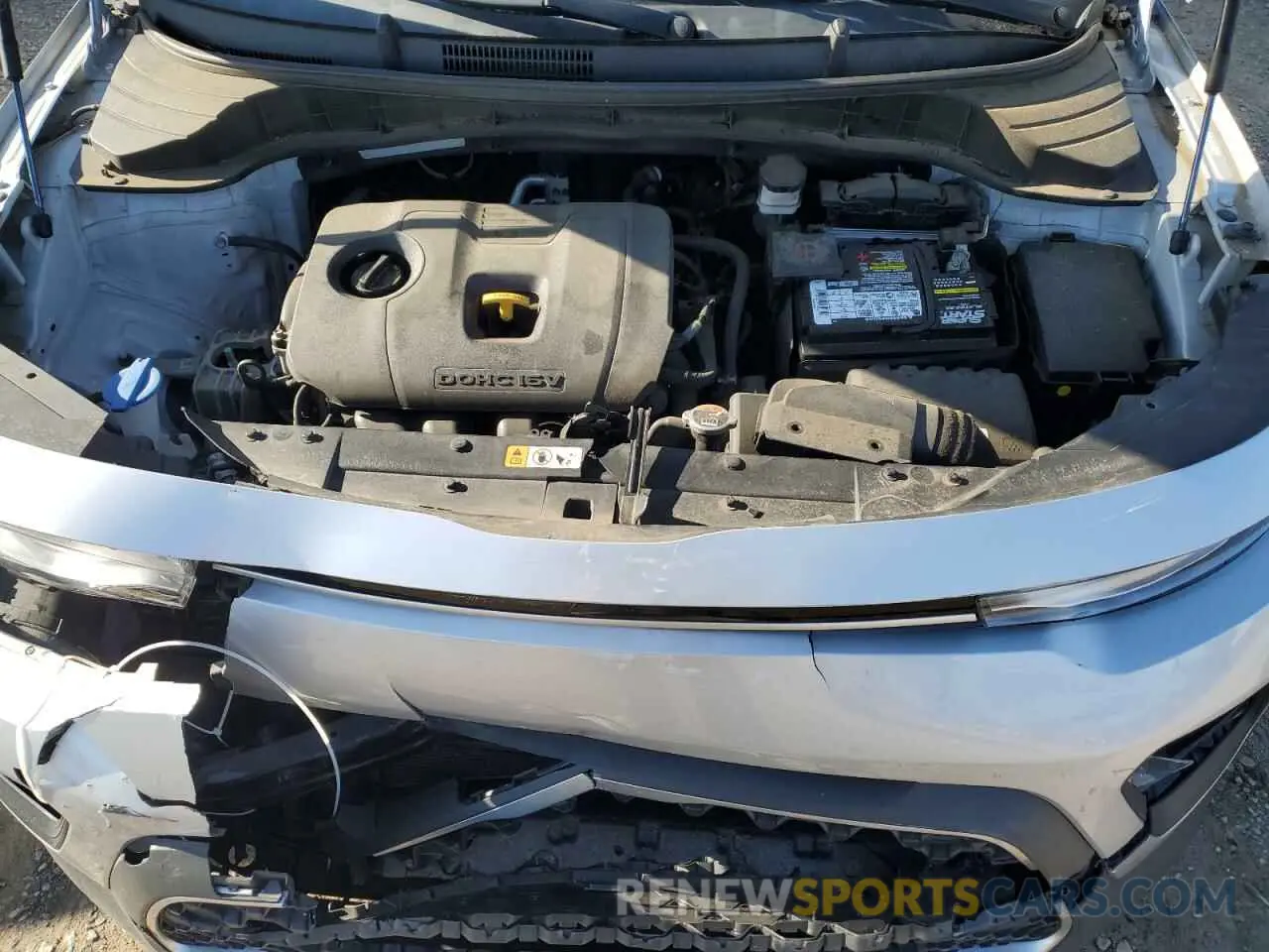 13 fotografías del automóvil dañado KNDJ23AU9L7036525 KIA SOUL 2020