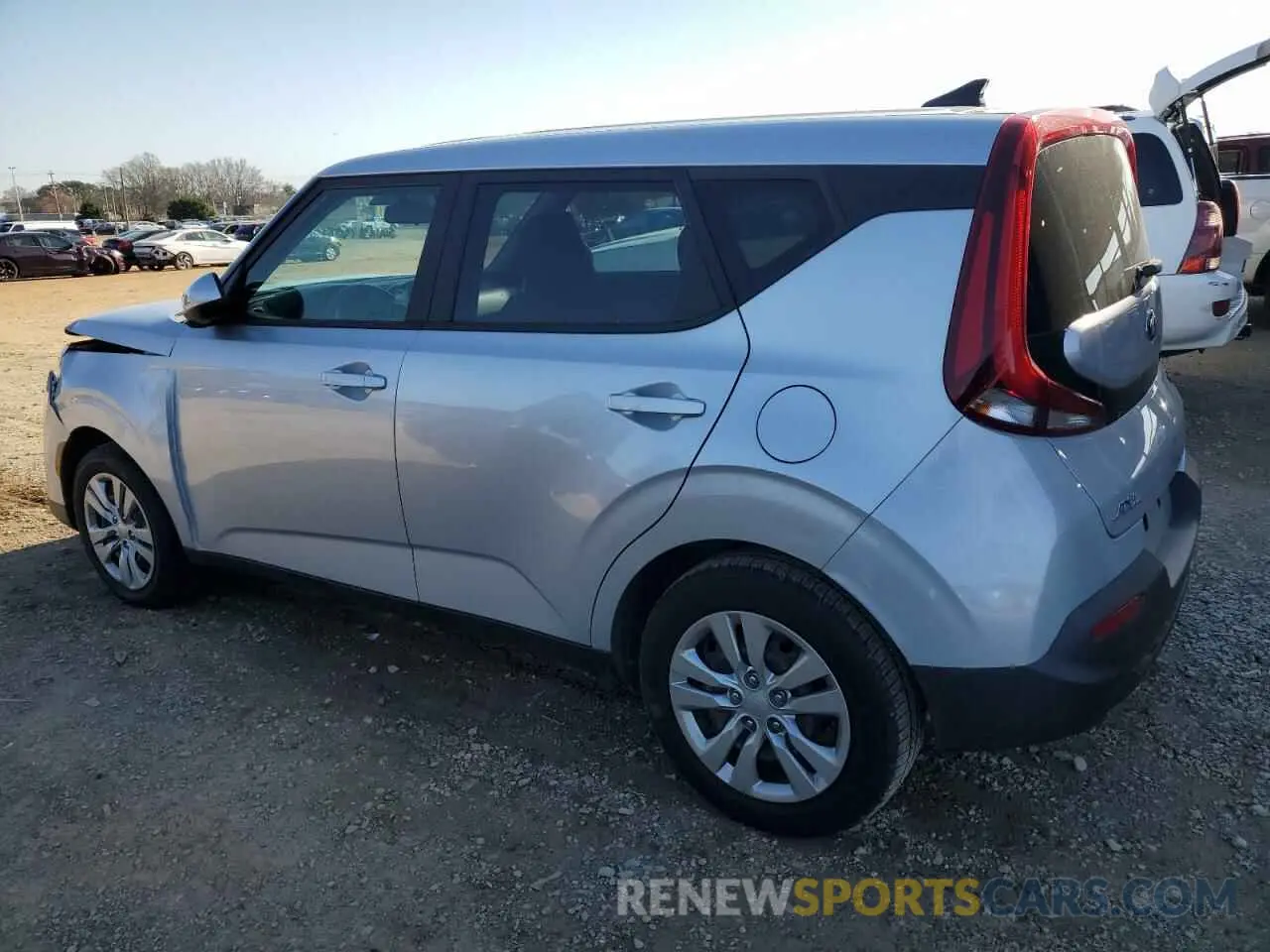 2 fotografías del automóvil dañado KNDJ23AU9L7036525 KIA SOUL 2020