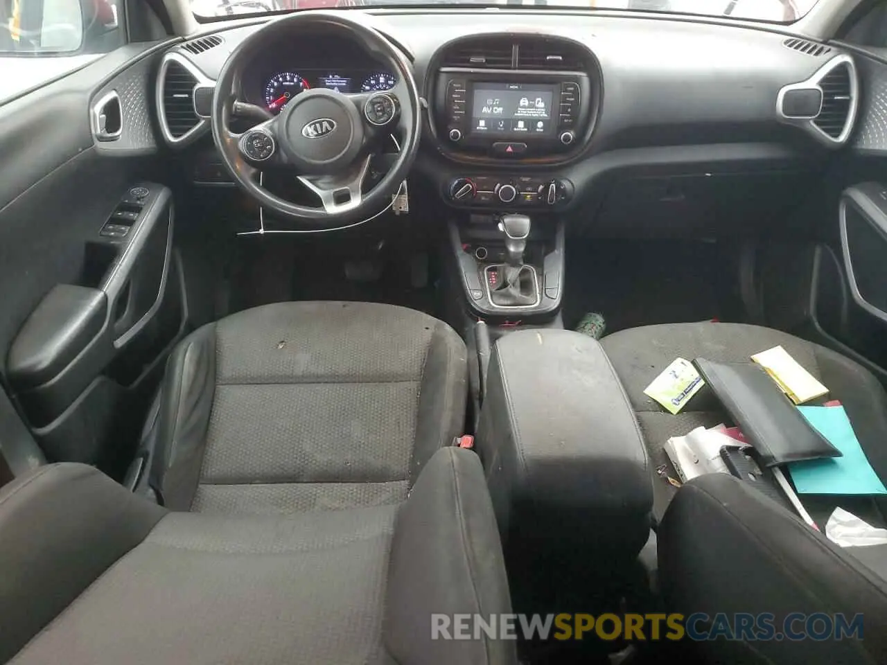 8 fotografías del automóvil dañado KNDJ23AU9L7054216 KIA SOUL 2020