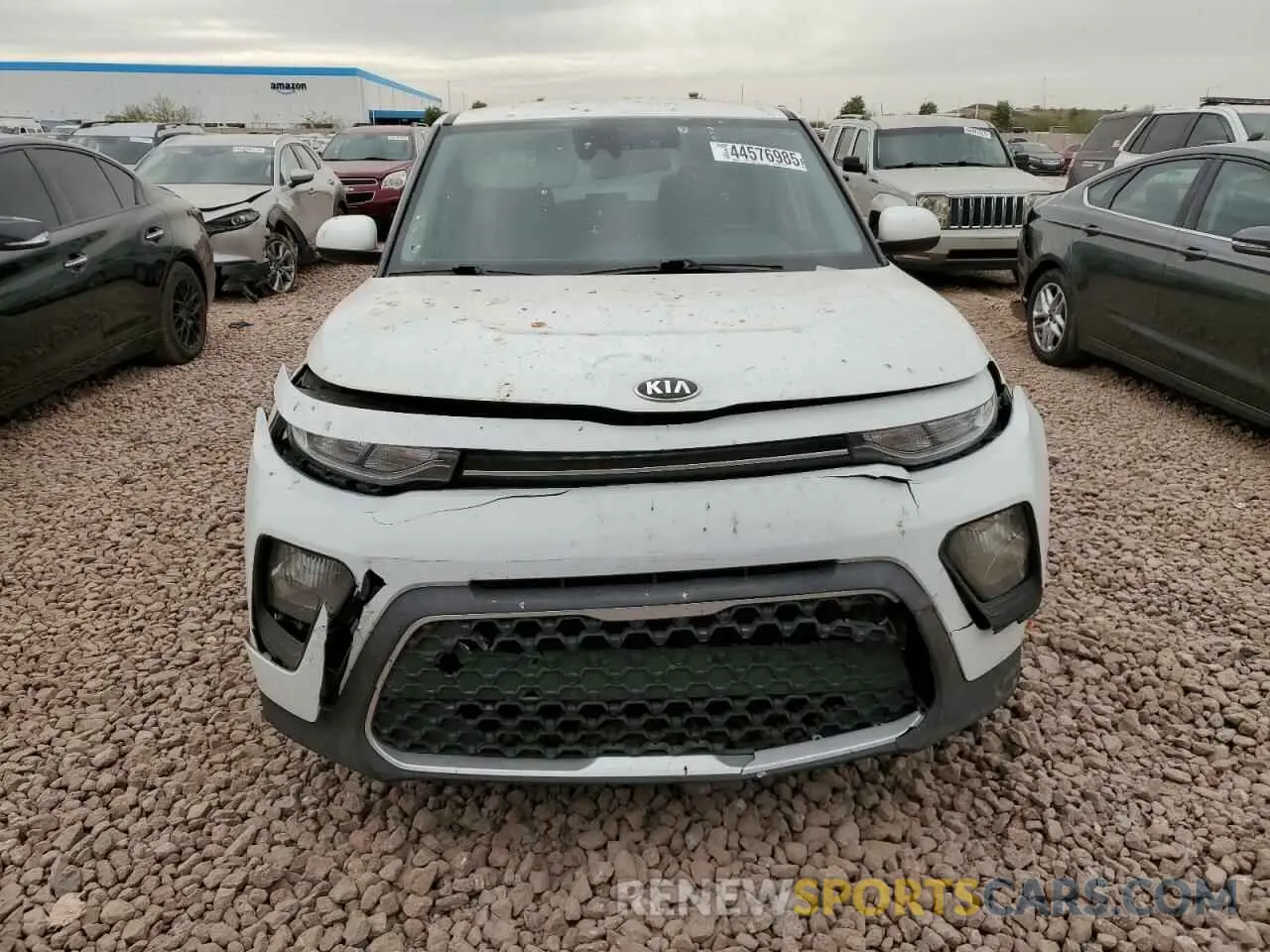 5 fotografías del automóvil dañado KNDJ23AU9L7062137 KIA SOUL 2020