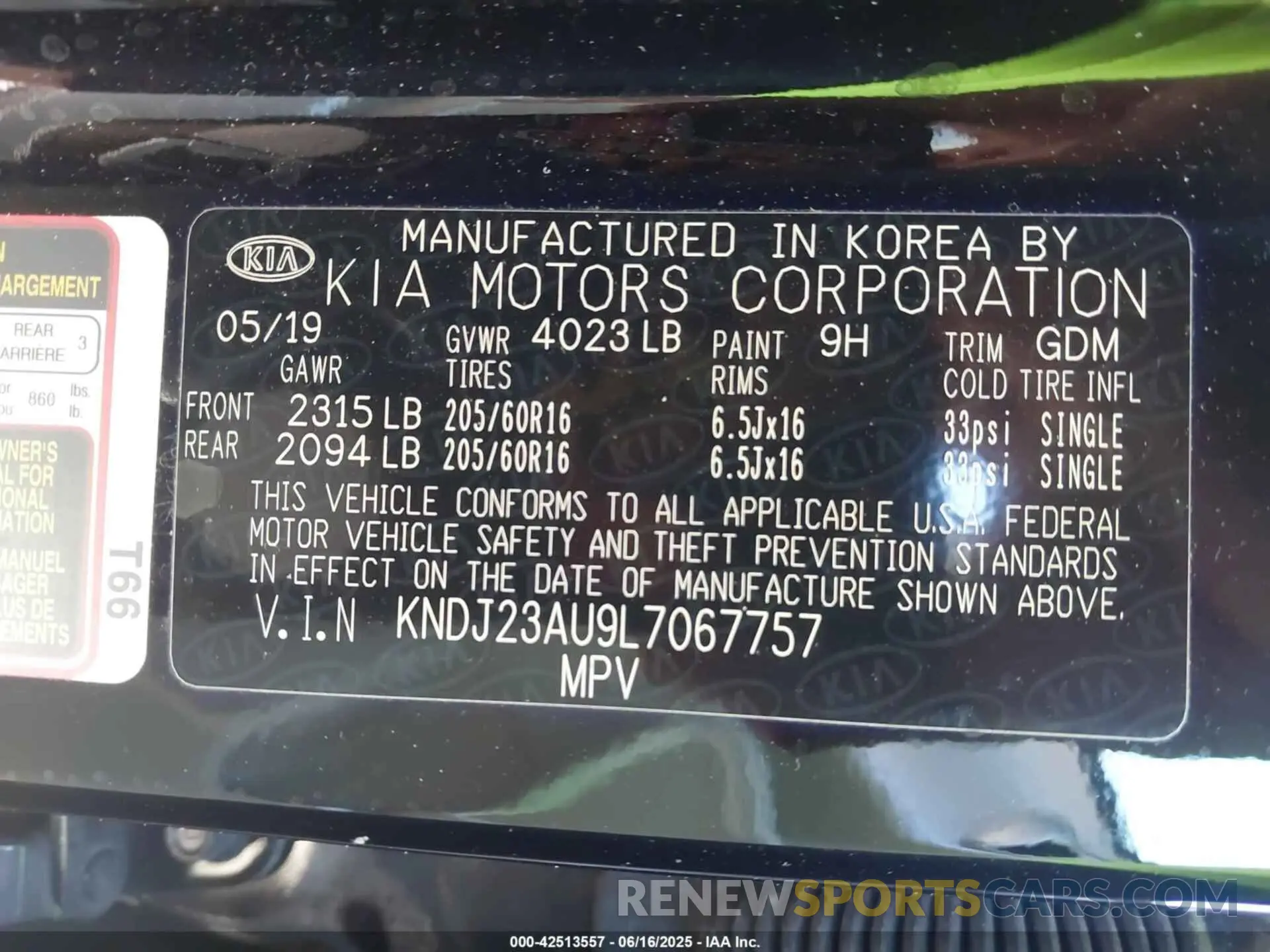 9 fotografías del automóvil dañado KNDJ23AU9L7067757 KIA SOUL 2020