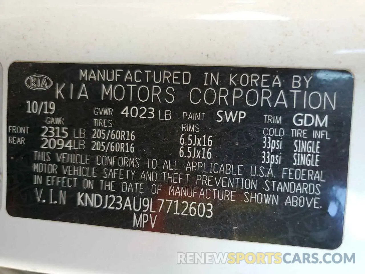 12 fotografías del automóvil dañado KNDJ23AU9L7712603 KIA SOUL 2020
