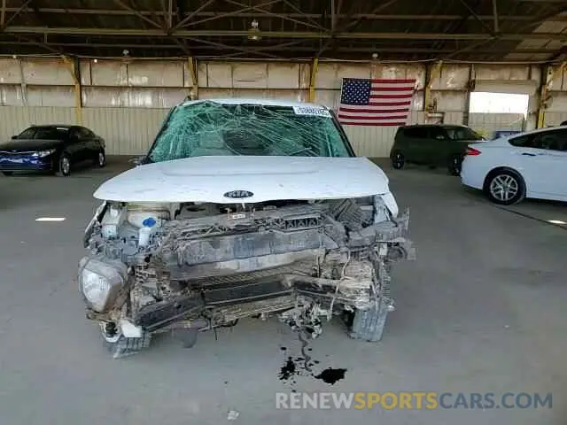 13 fotografías del automóvil dañado KNDJ23AU9L7712603 KIA SOUL 2020