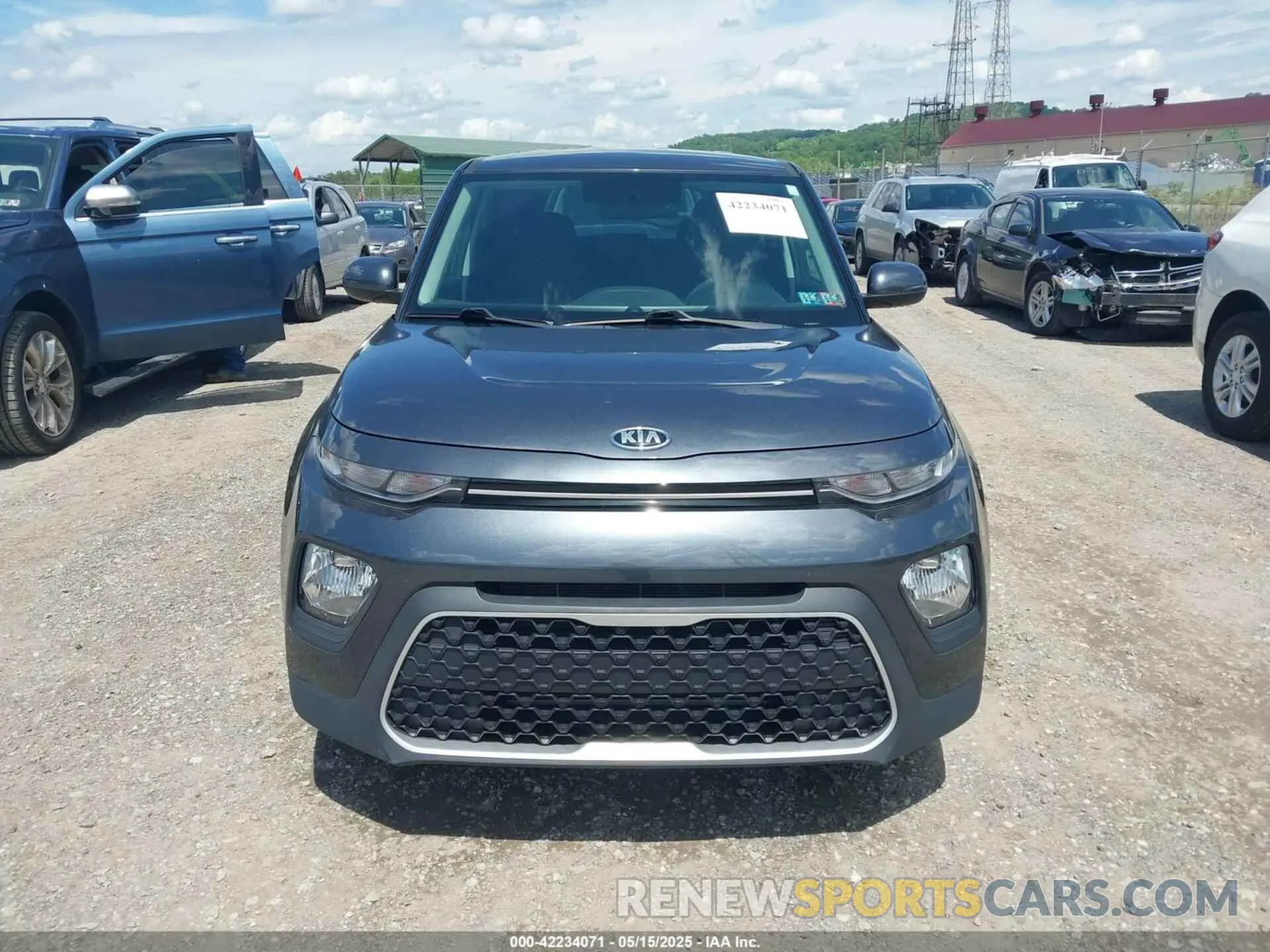 12 fotografías del automóvil dañado KNDJ23AU9L7727151 KIA SOUL 2020