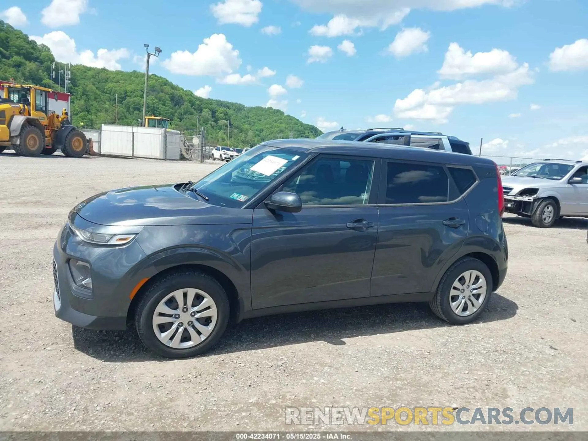14 fotografías del automóvil dañado KNDJ23AU9L7727151 KIA SOUL 2020