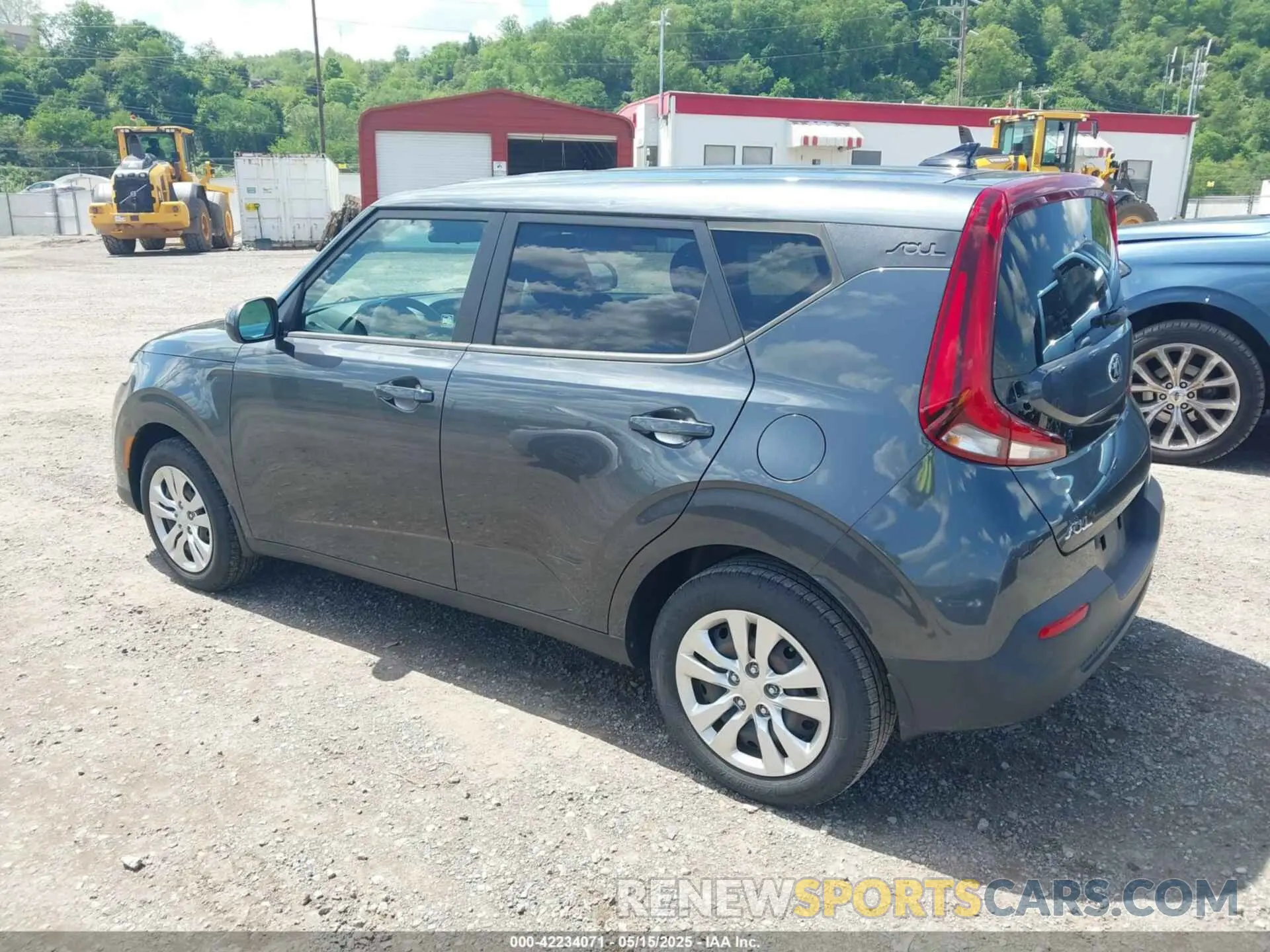 3 fotografías del automóvil dañado KNDJ23AU9L7727151 KIA SOUL 2020
