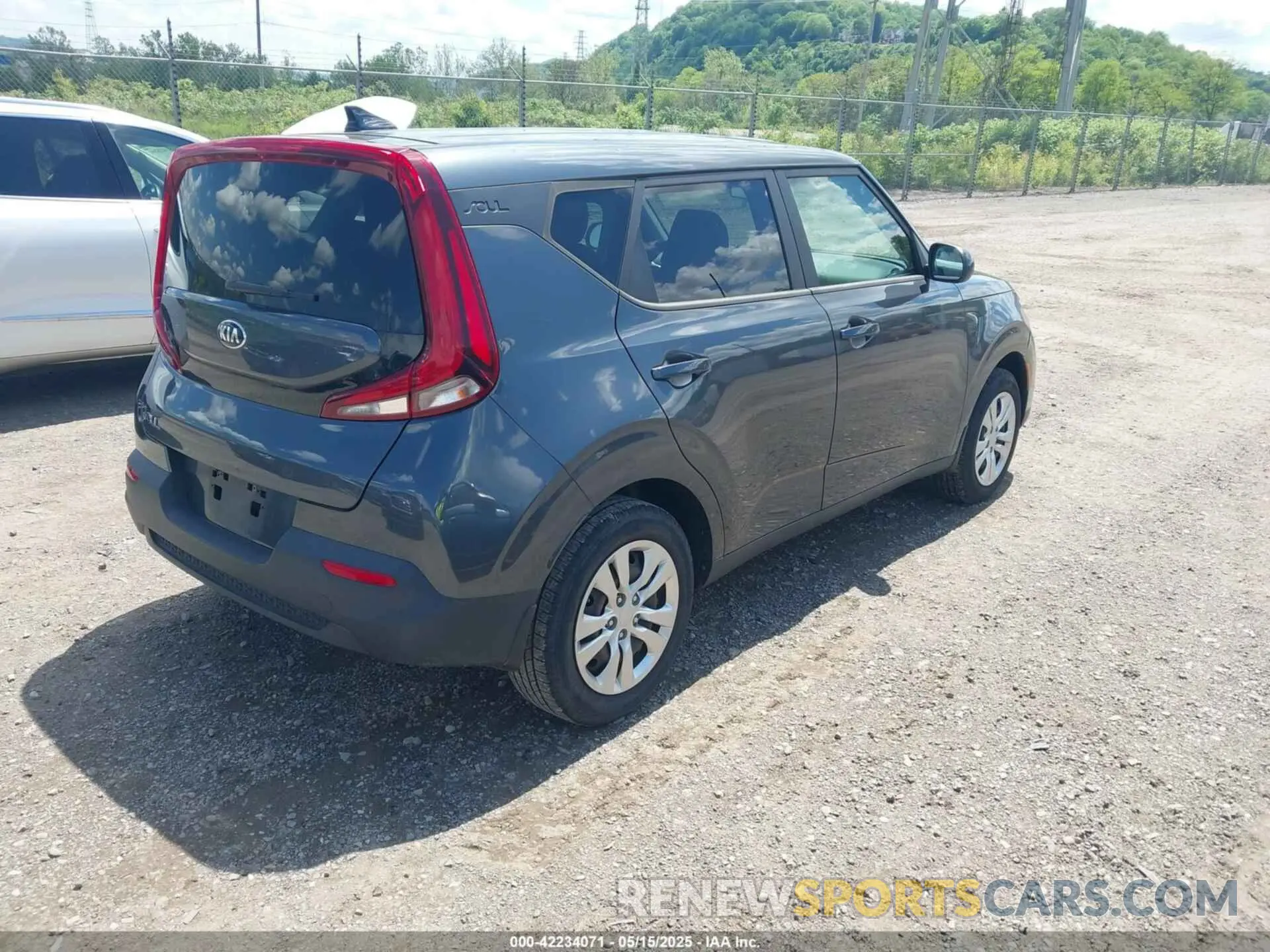 4 fotografías del automóvil dañado KNDJ23AU9L7727151 KIA SOUL 2020