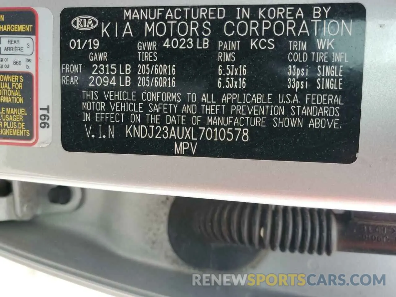 13 fotografías del automóvil dañado KNDJ23AUXL7010578 KIA SOUL 2020