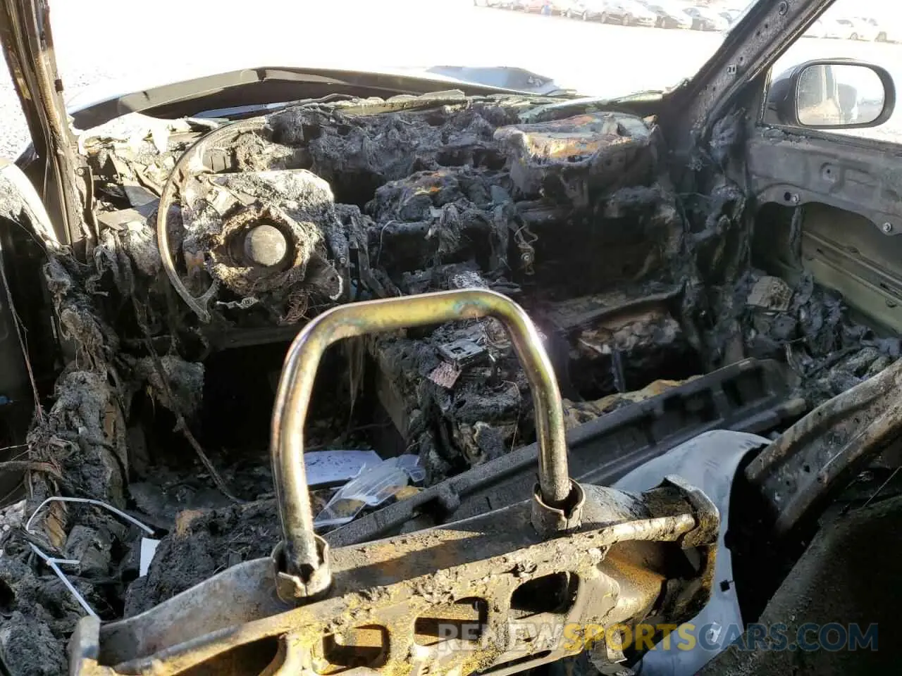 8 fotografías del automóvil dañado KNDJ23AUXL7026005 KIA SOUL 2020