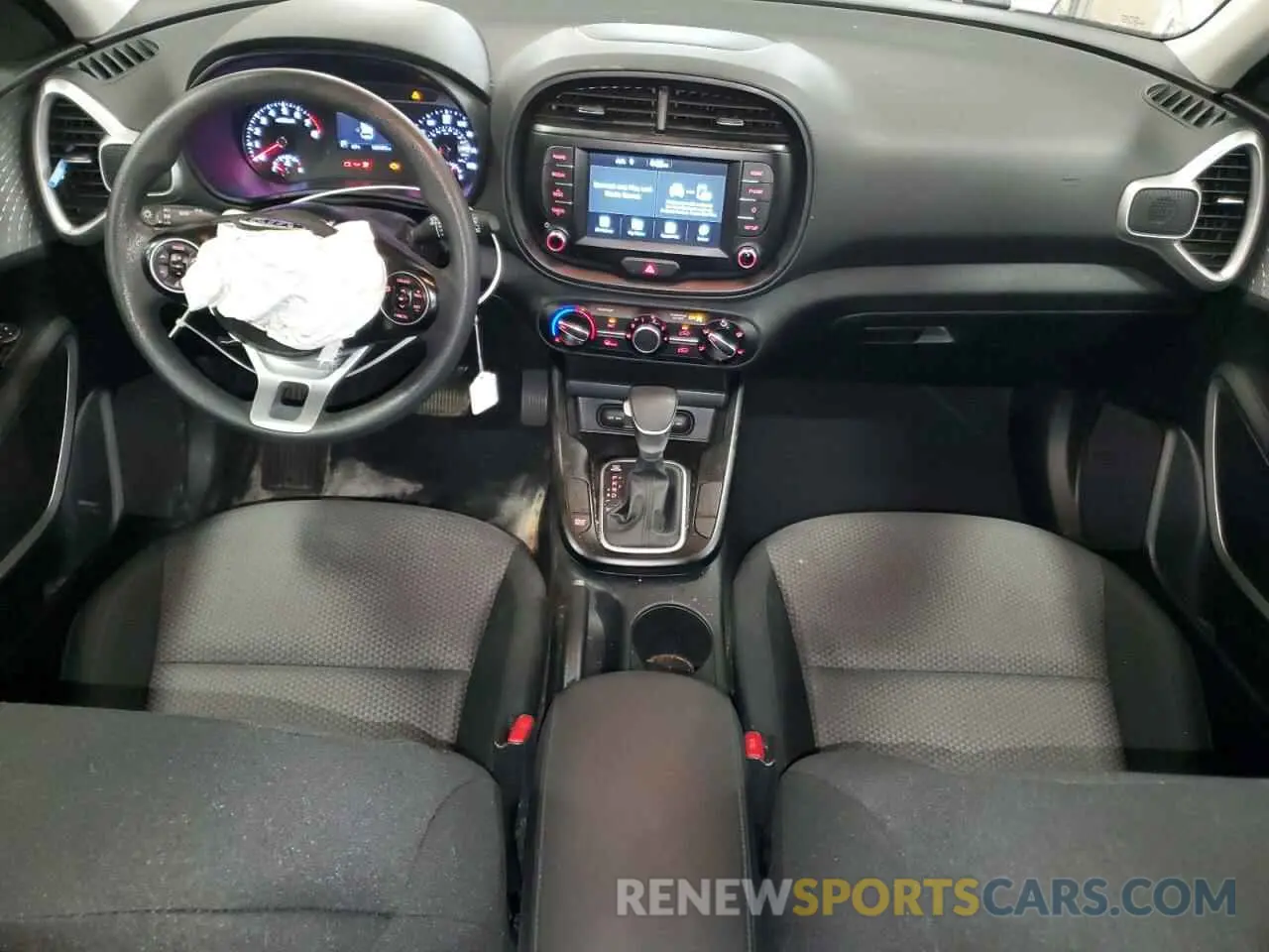 8 fotografías del automóvil dañado KNDJ23AUXL7067024 KIA SOUL 2020