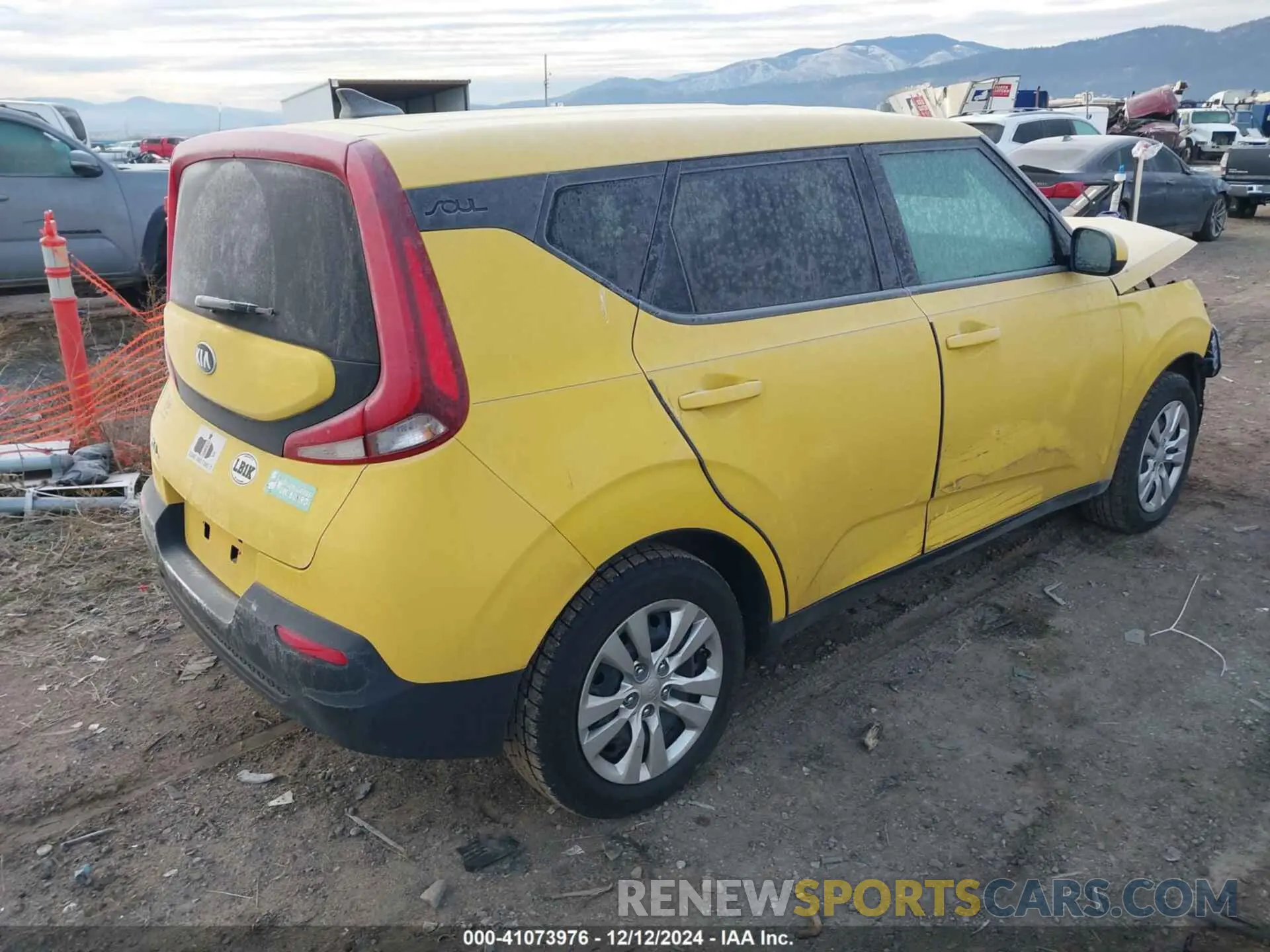 4 fotografías del automóvil dañado KNDJ23AUXL7076743 KIA SOUL 2020