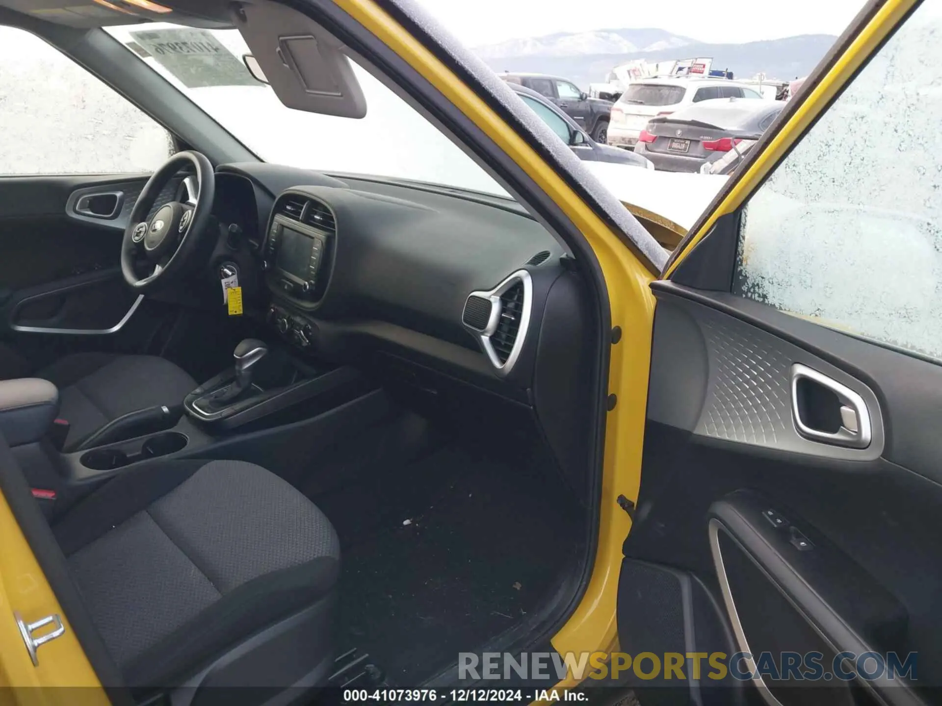 5 fotografías del automóvil dañado KNDJ23AUXL7076743 KIA SOUL 2020