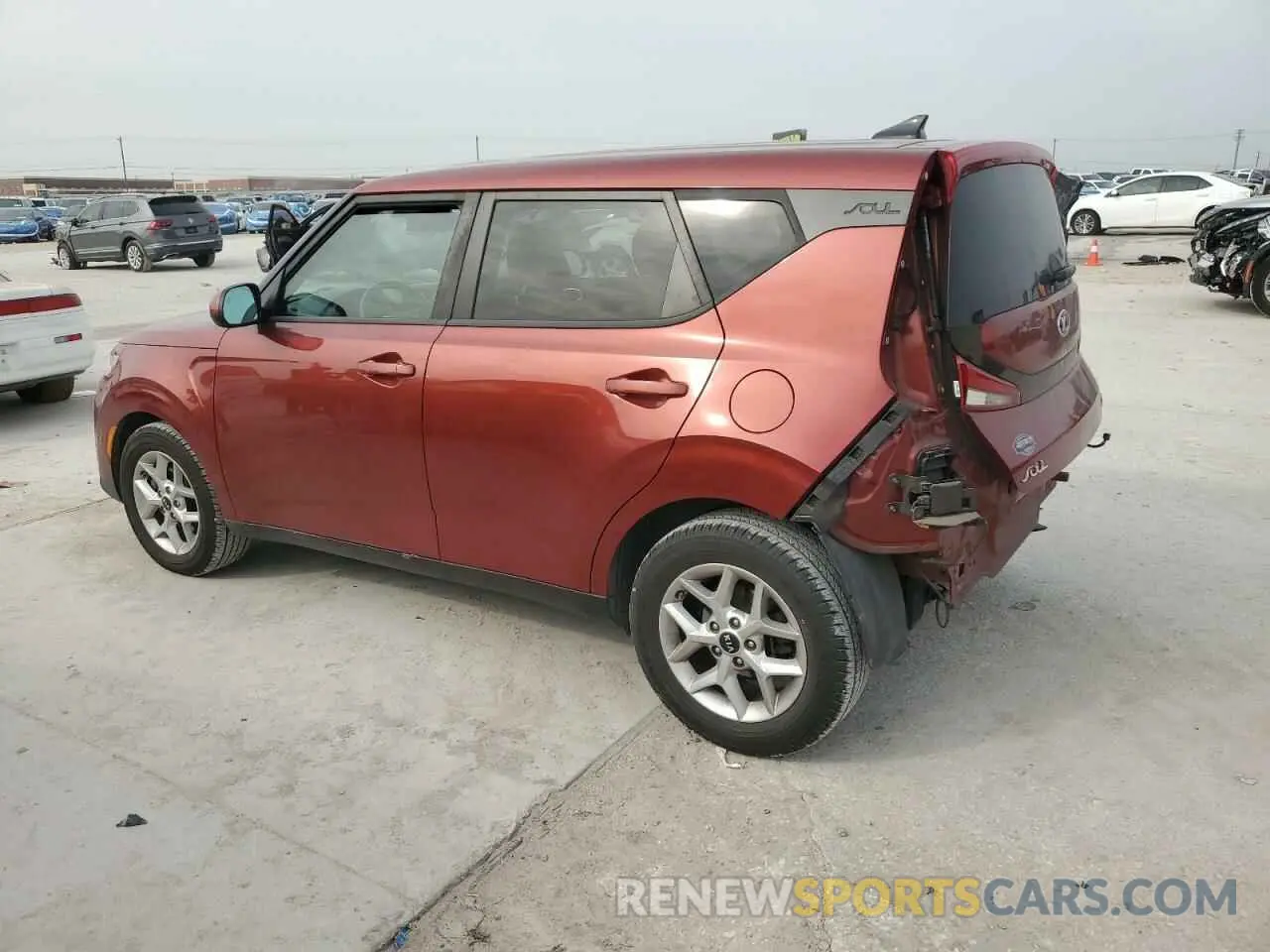 2 fotografías del automóvil dañado KNDJ23AUXL7079142 KIA SOUL 2020