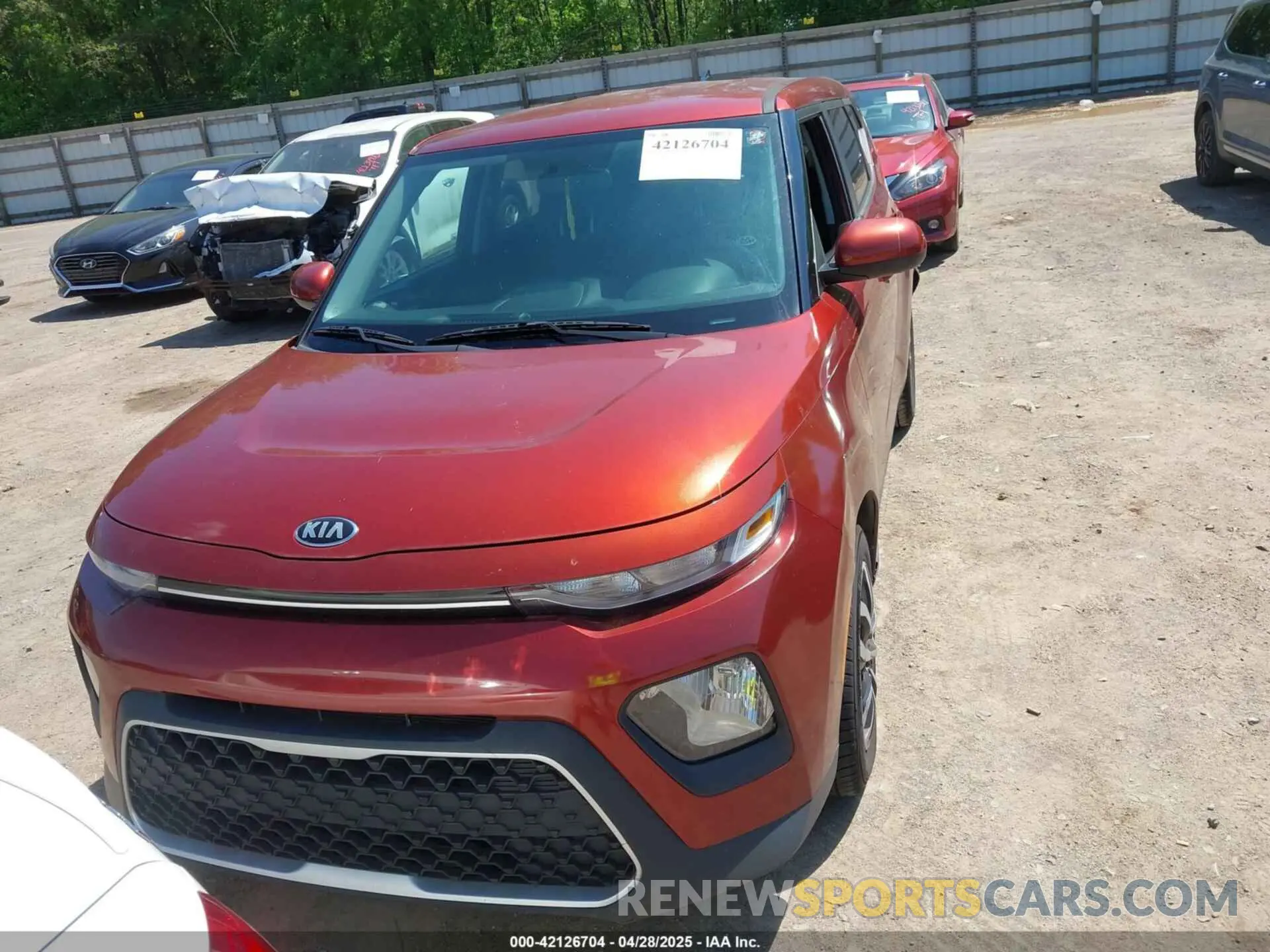 13 fotografías del automóvil dañado KNDJ23AUXL7097365 KIA SOUL 2020