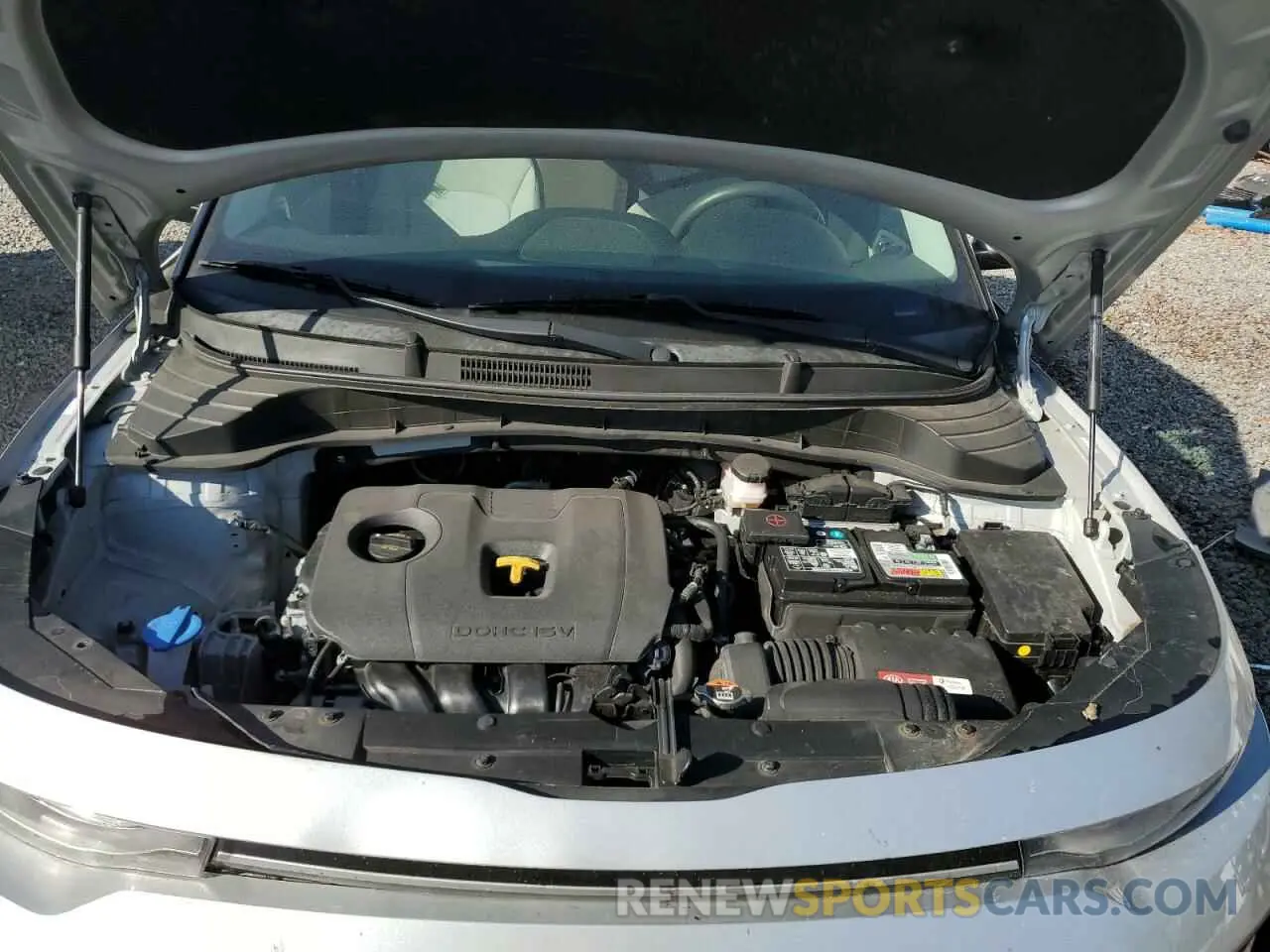12 fotografías del automóvil dañado KNDJ23AUXL7716725 KIA SOUL 2020
