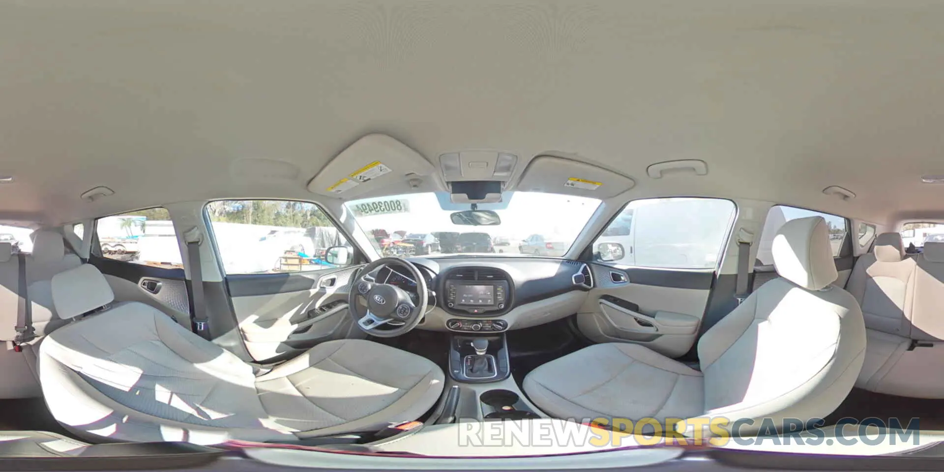 13 fotografías del automóvil dañado KNDJ23AUXL7716725 KIA SOUL 2020