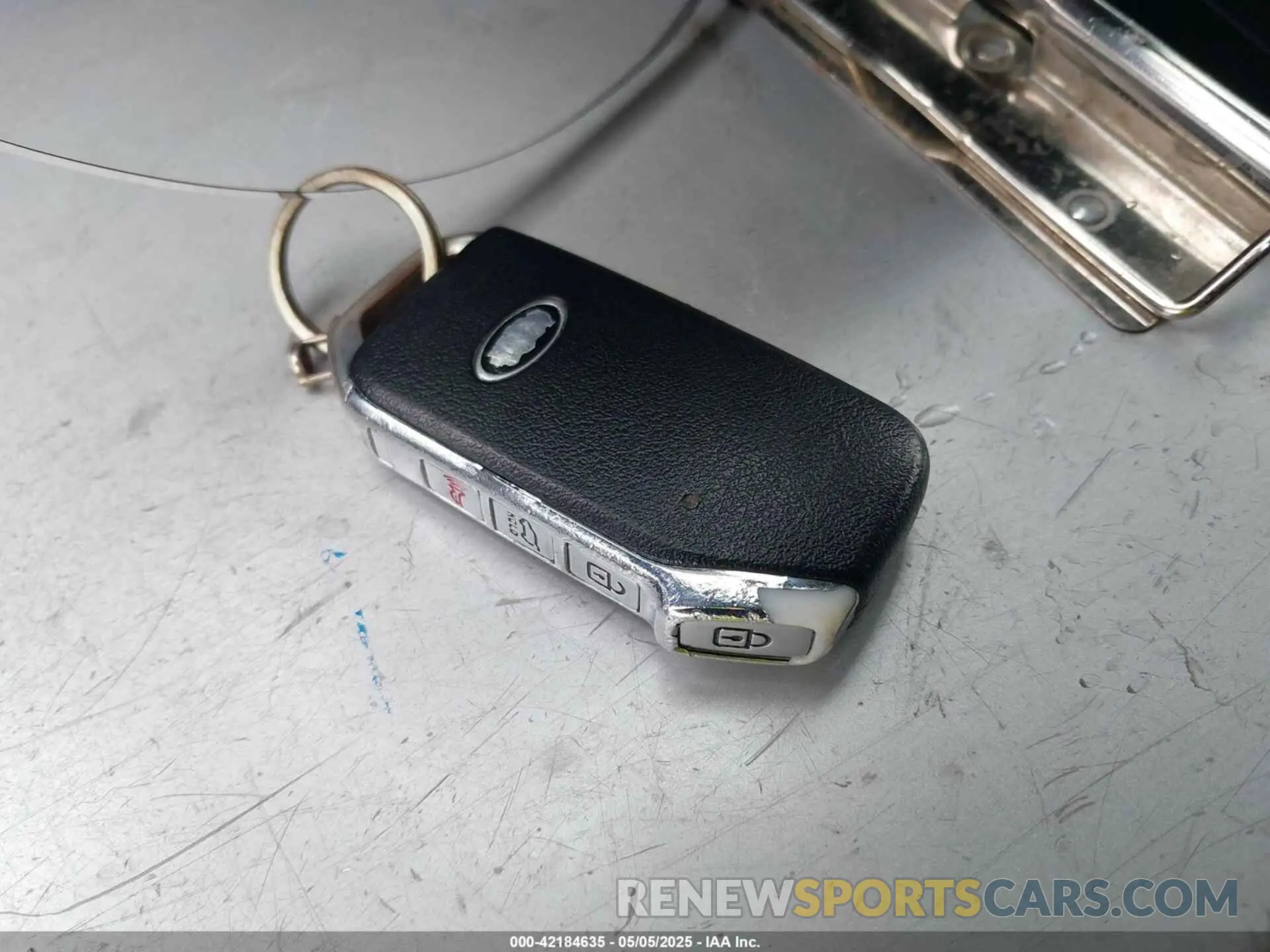 11 fotografías del automóvil dañado KNDJ33AU2L7723407 KIA SOUL 2020