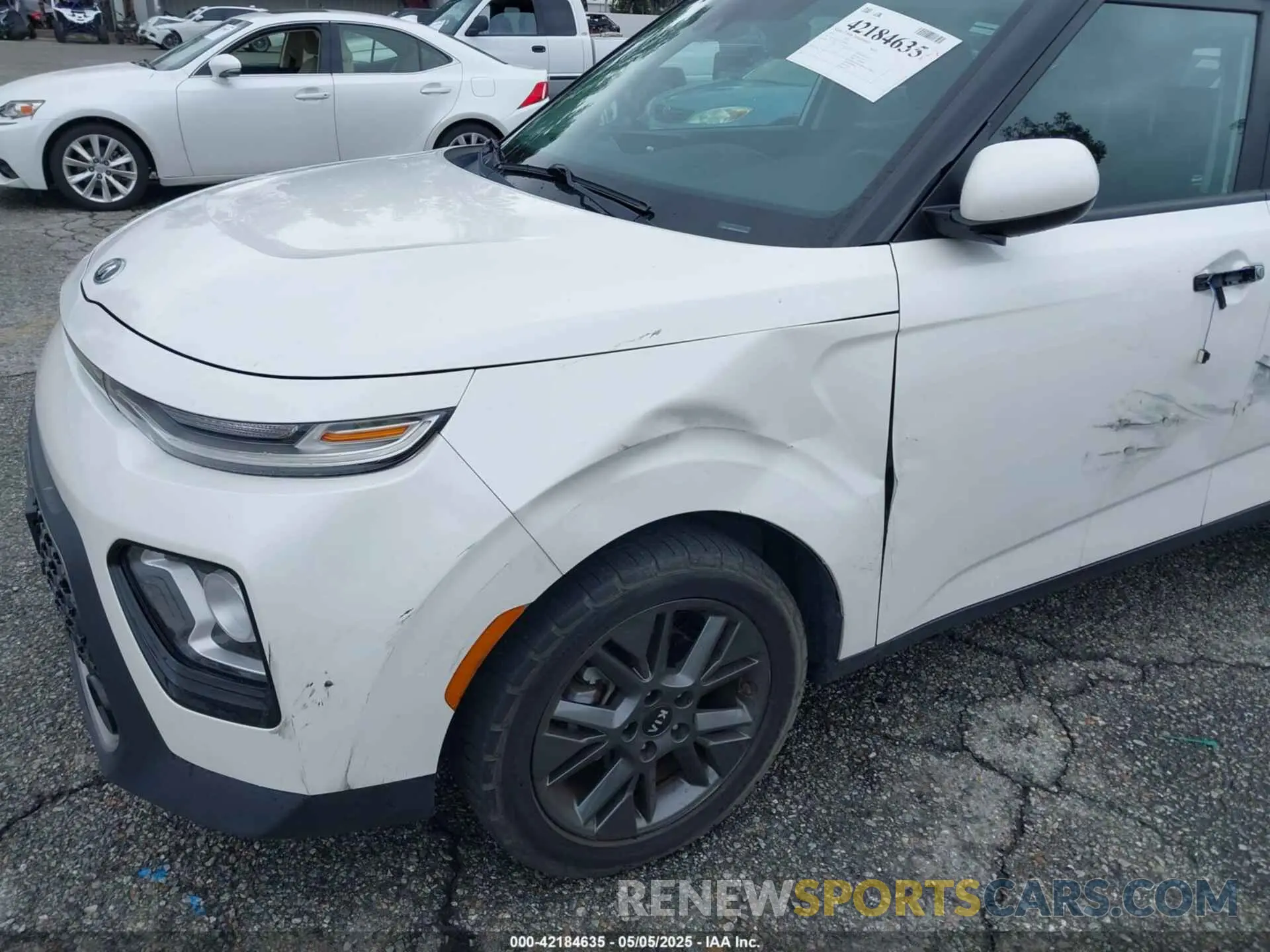 17 fotografías del automóvil dañado KNDJ33AU2L7723407 KIA SOUL 2020