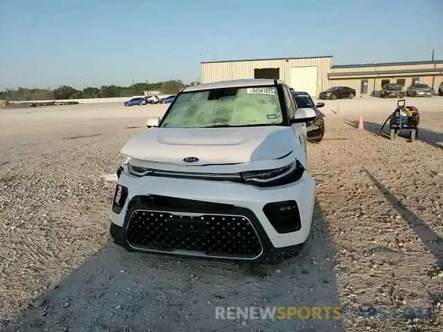 10 fotografías del automóvil dañado KNDJ33AU3L7023668 KIA SOUL 2020