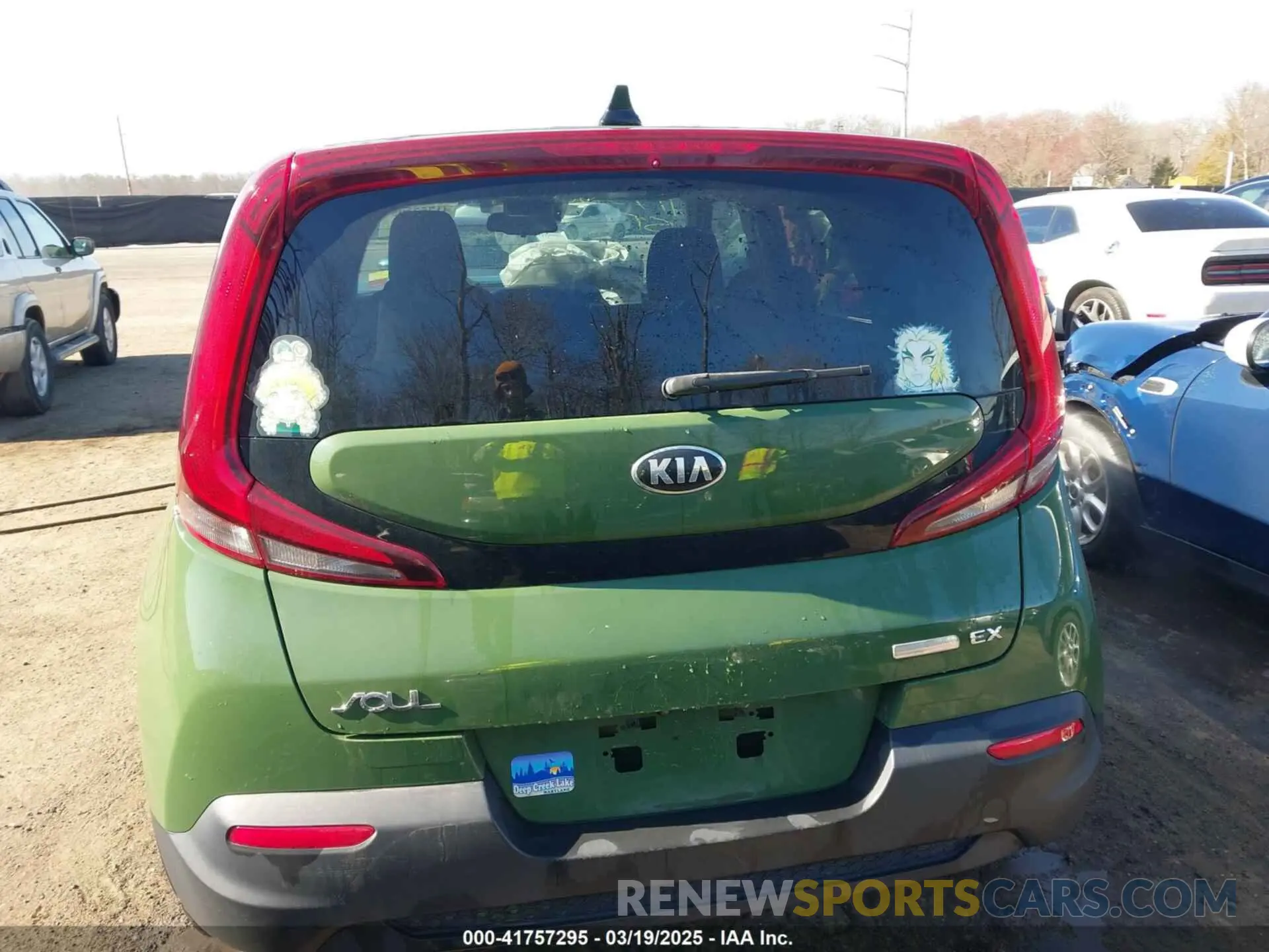 17 fotografías del automóvil dañado KNDJ33AU3L7107506 KIA SOUL 2020