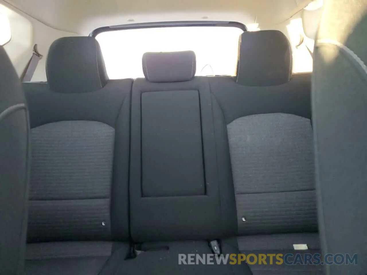 10 fotografías del automóvil dañado KNDJ33AU4L7702607 KIA SOUL 2020