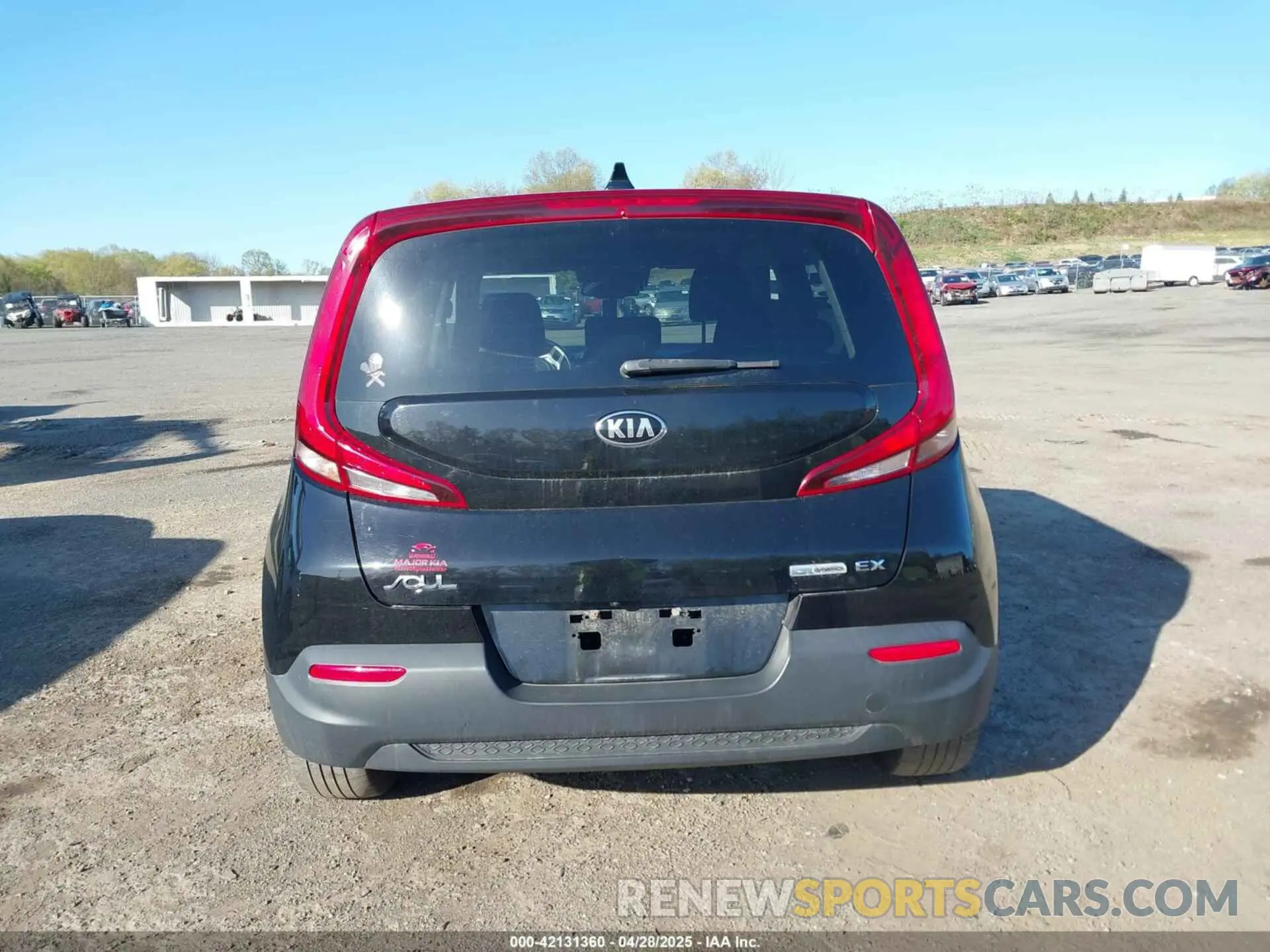 17 fotografías del automóvil dañado KNDJ33AU5L7037460 KIA SOUL 2020