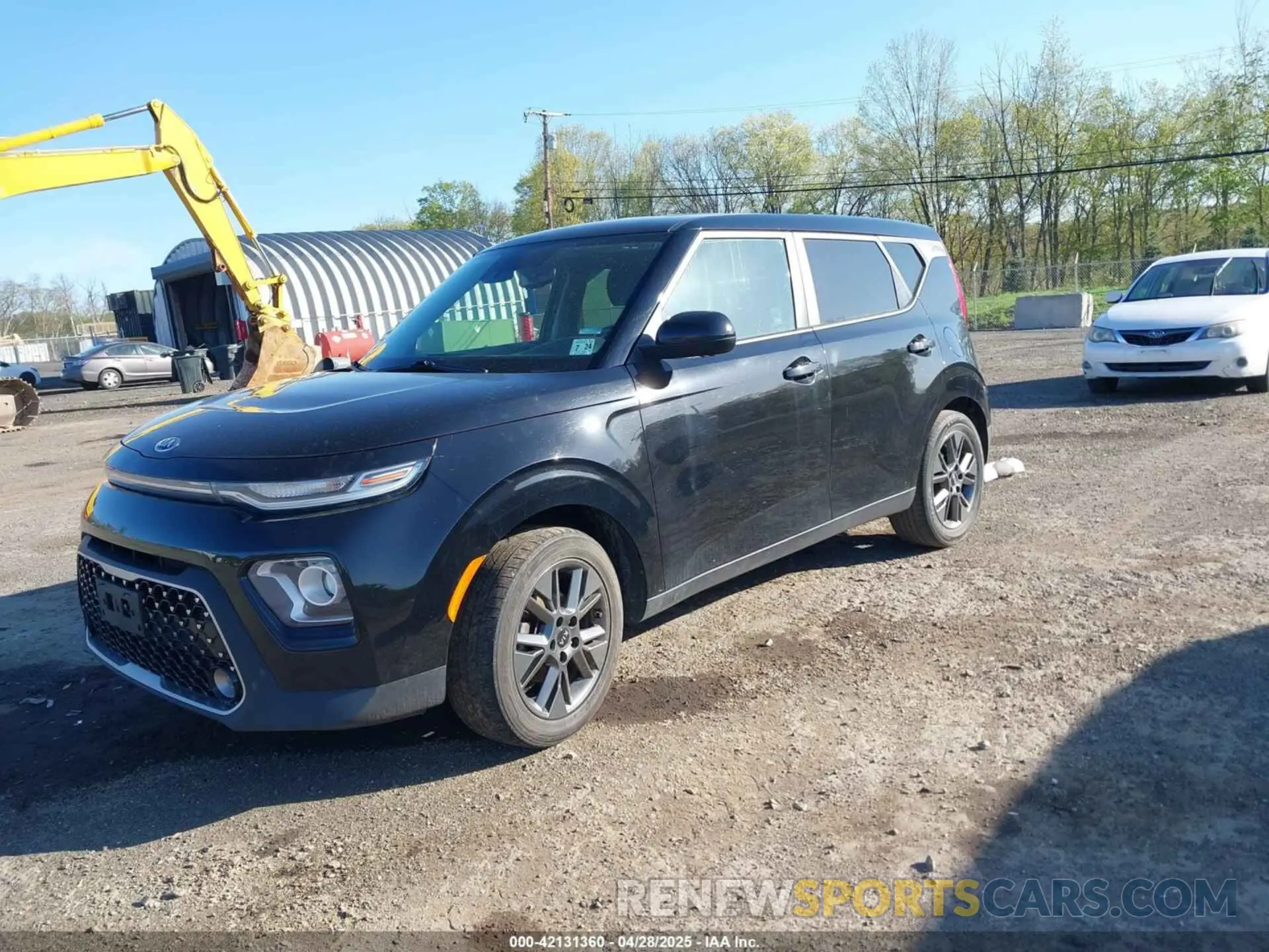 2 fotografías del automóvil dañado KNDJ33AU5L7037460 KIA SOUL 2020