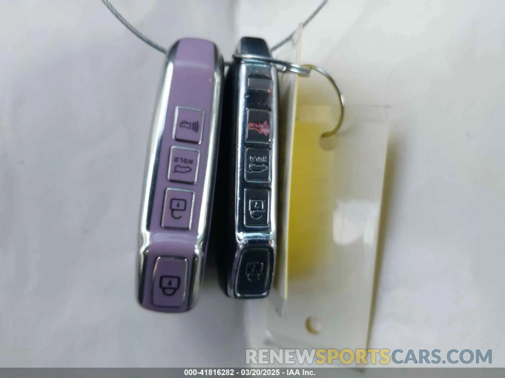 11 fotografías del automóvil dañado KNDJ33AU5L7073908 KIA SOUL 2020