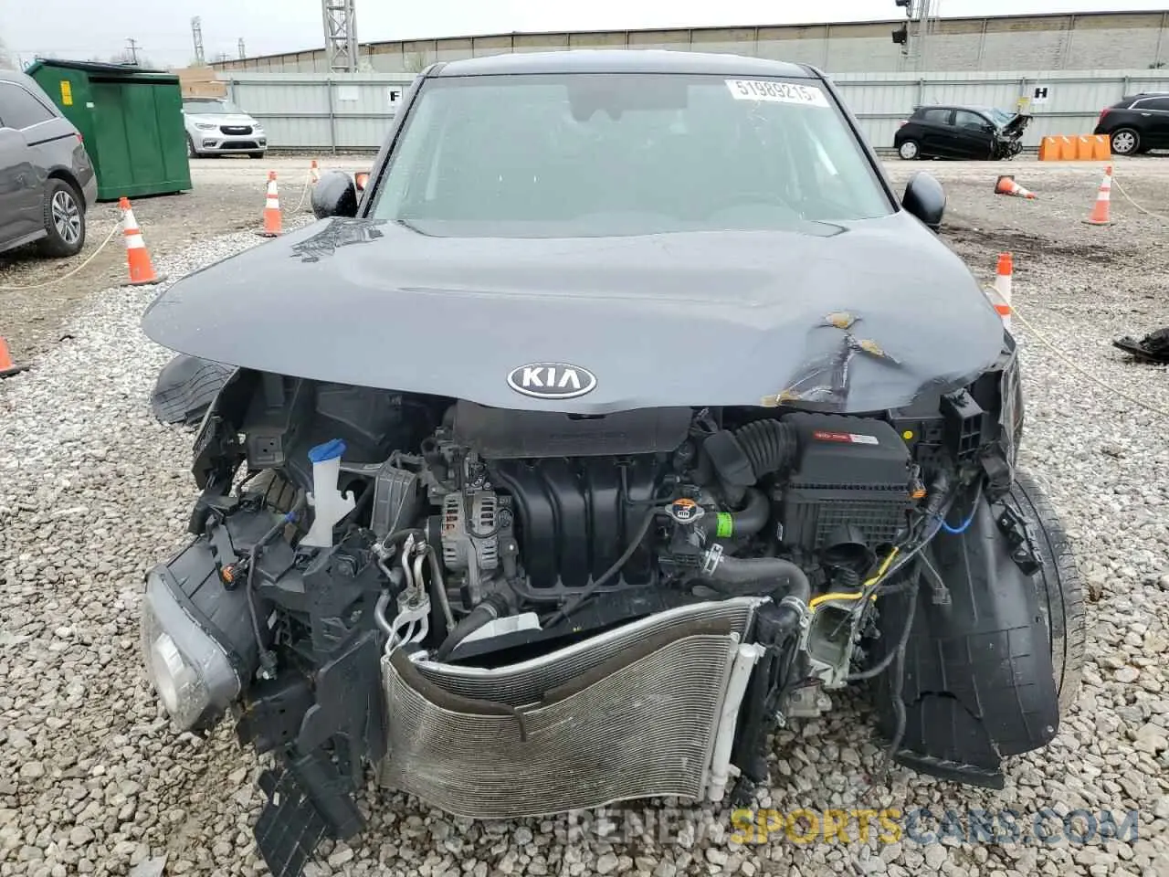 5 fotografías del automóvil dañado KNDJ33AU6L7729761 KIA SOUL 2020